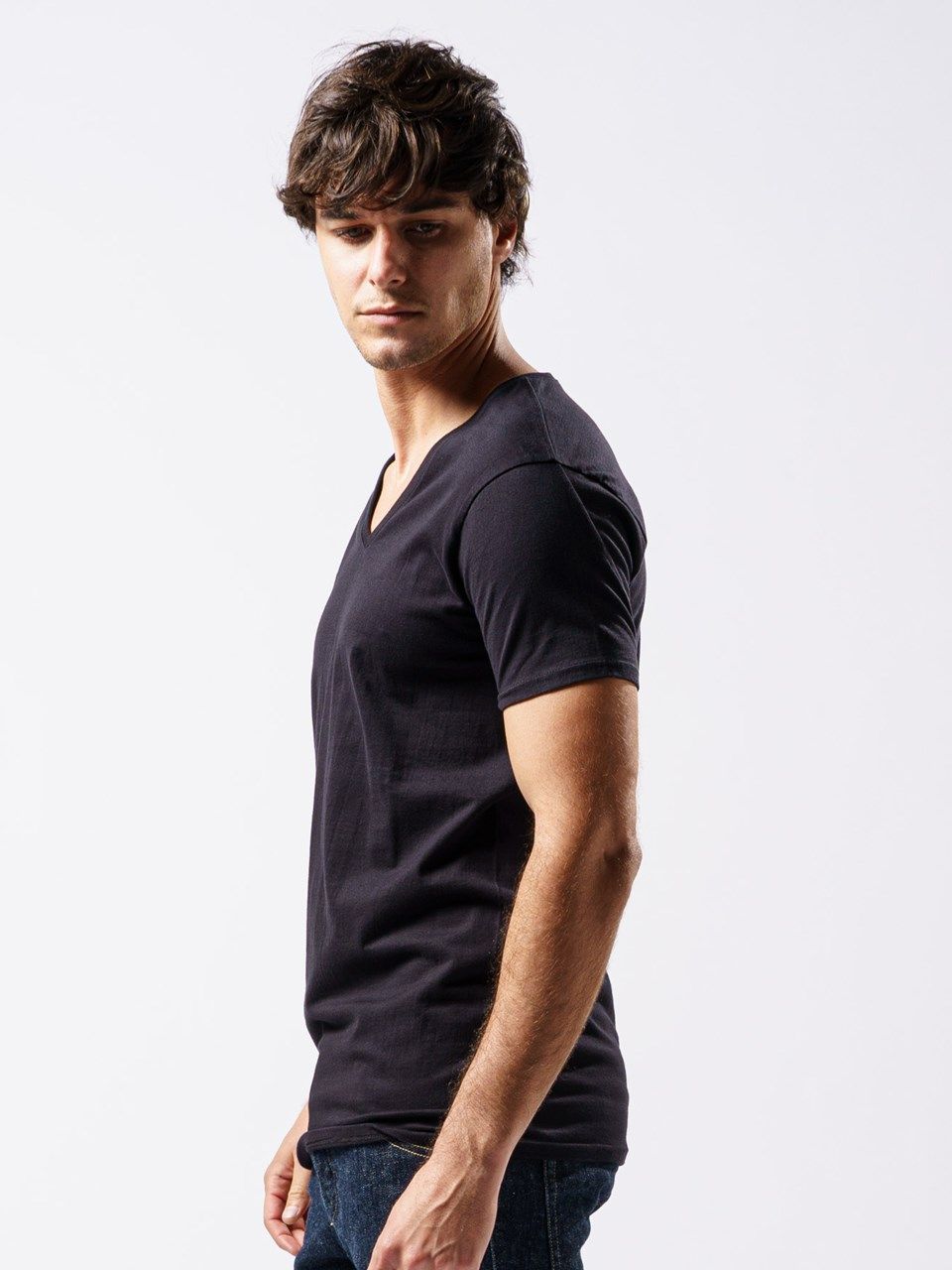 《予約品》 basic V-neck S/S / VネックTシャツ / ブラック
