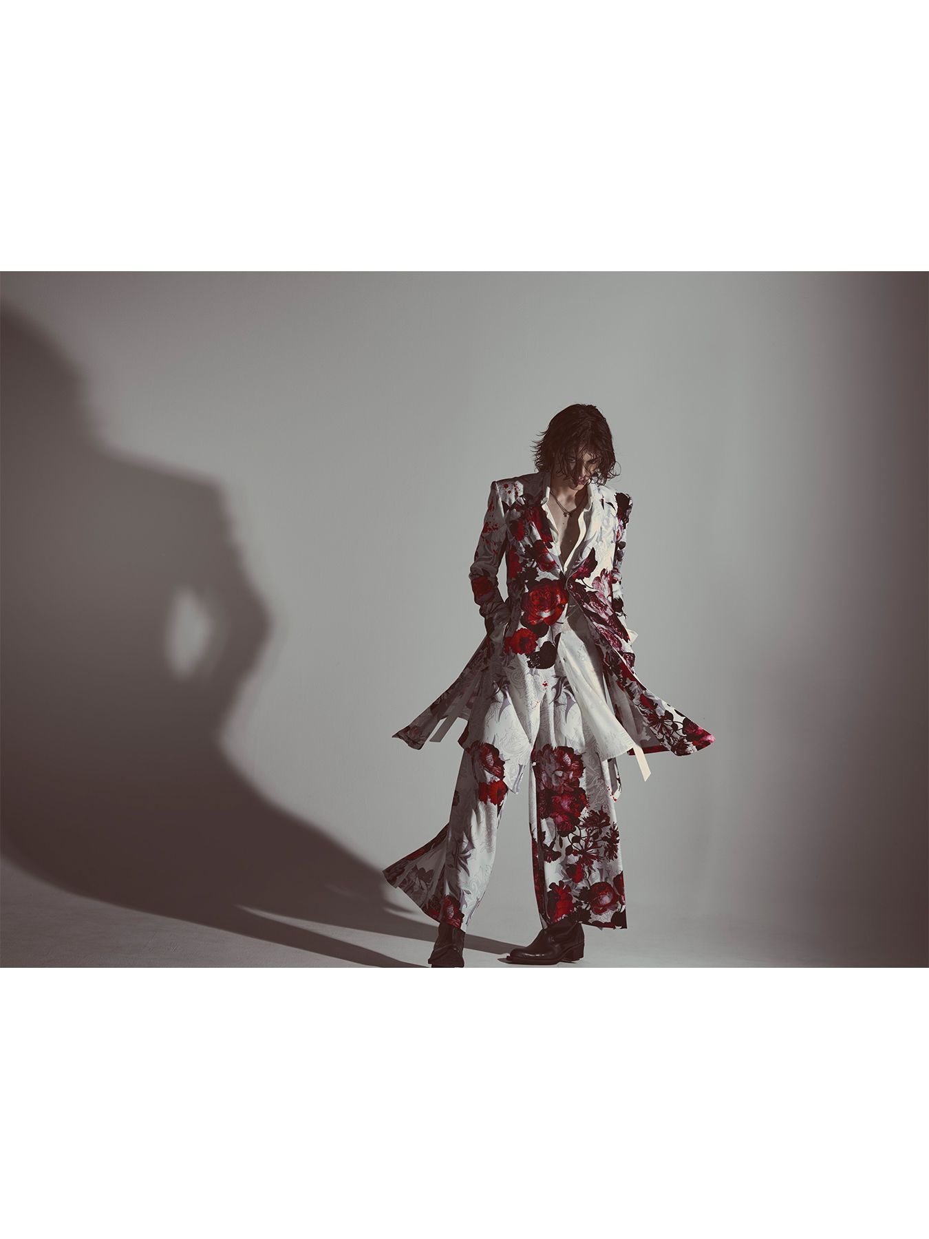 【予約品 6月29日(月) 締切】Goth Flora Suede Satin Flare Jacket / フレアジャケット / ホワイト