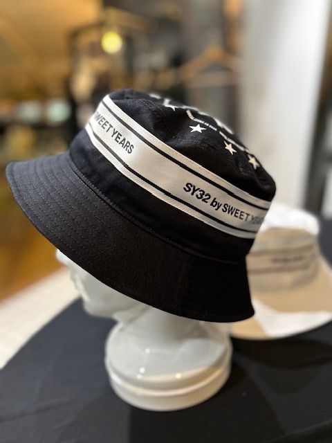 TAPE DESIGN BUCKET HAT ｜ブラック 【SY32 by SWEET YEARS 】