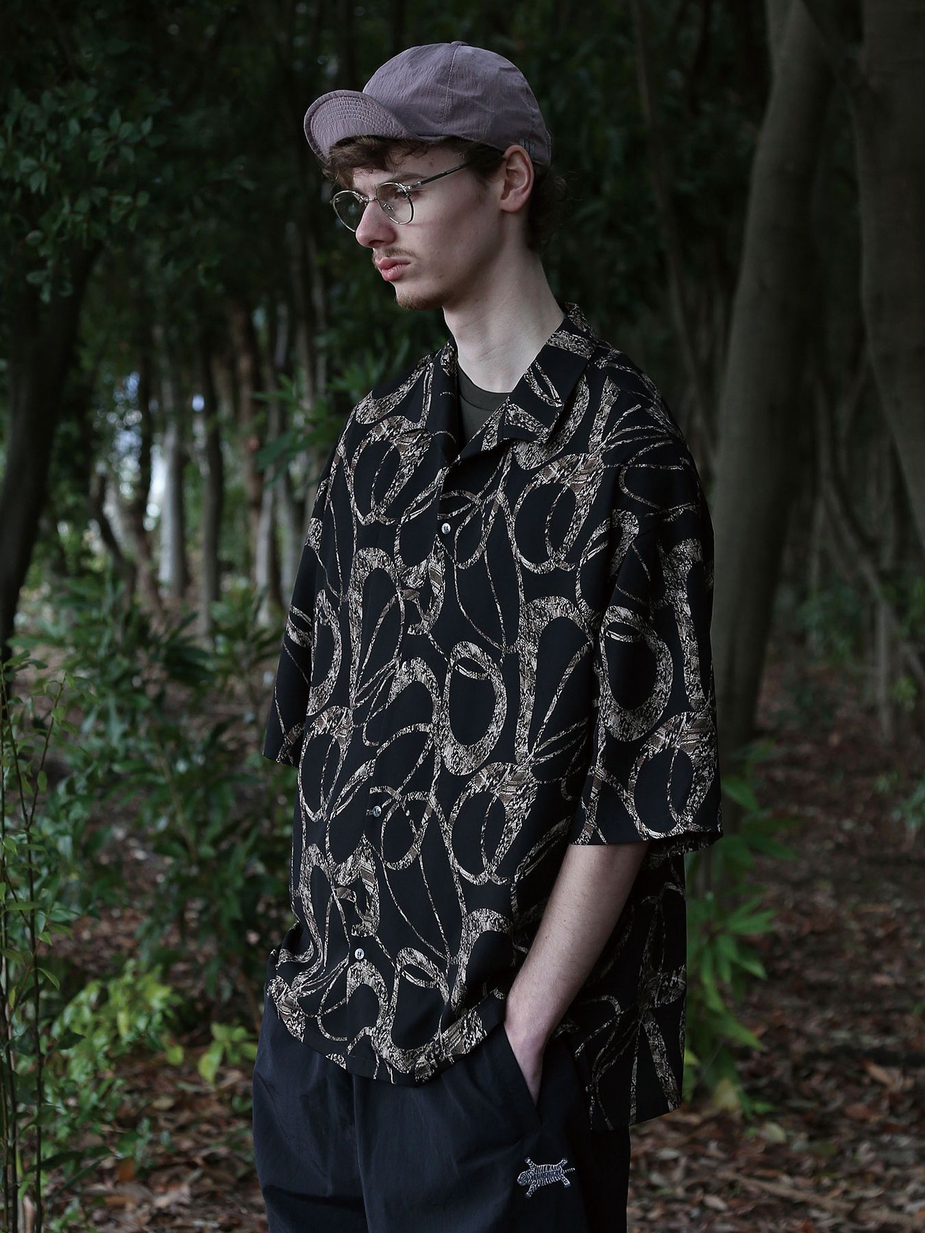 ORBIT SHIRTS / ループ柄シャツ / ブラック【QUOLT】