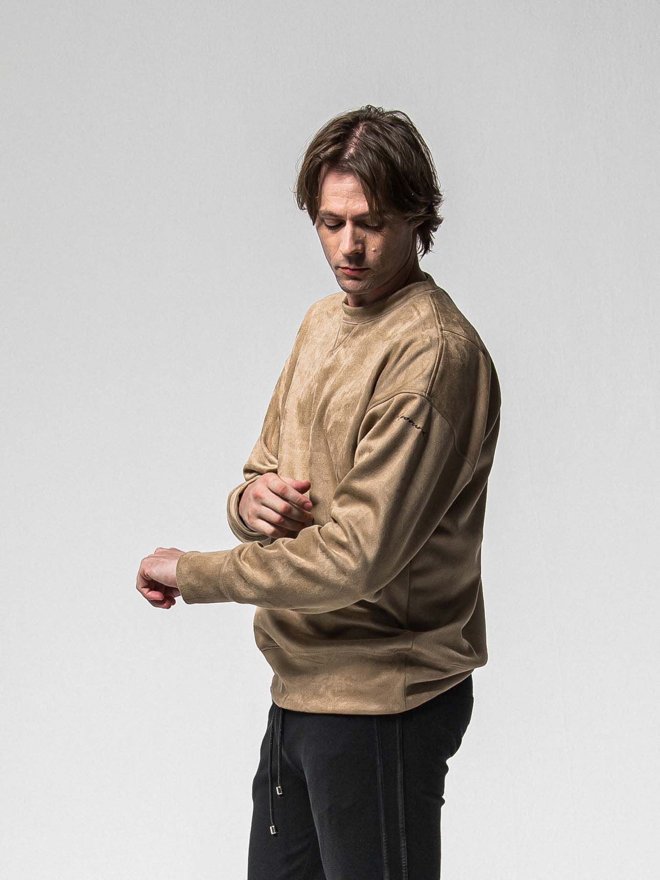 【予約品 8月31日(日) 締切】SUEDE DROP TRAINER / スウェード ドロップショルダートレーナー / ブラウン