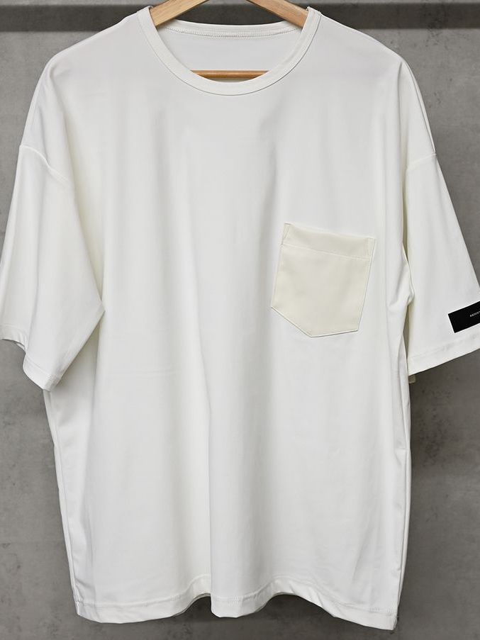《予約11月17日19時締め》 leather pocket overnylon T / Tシャツ / ホワイト