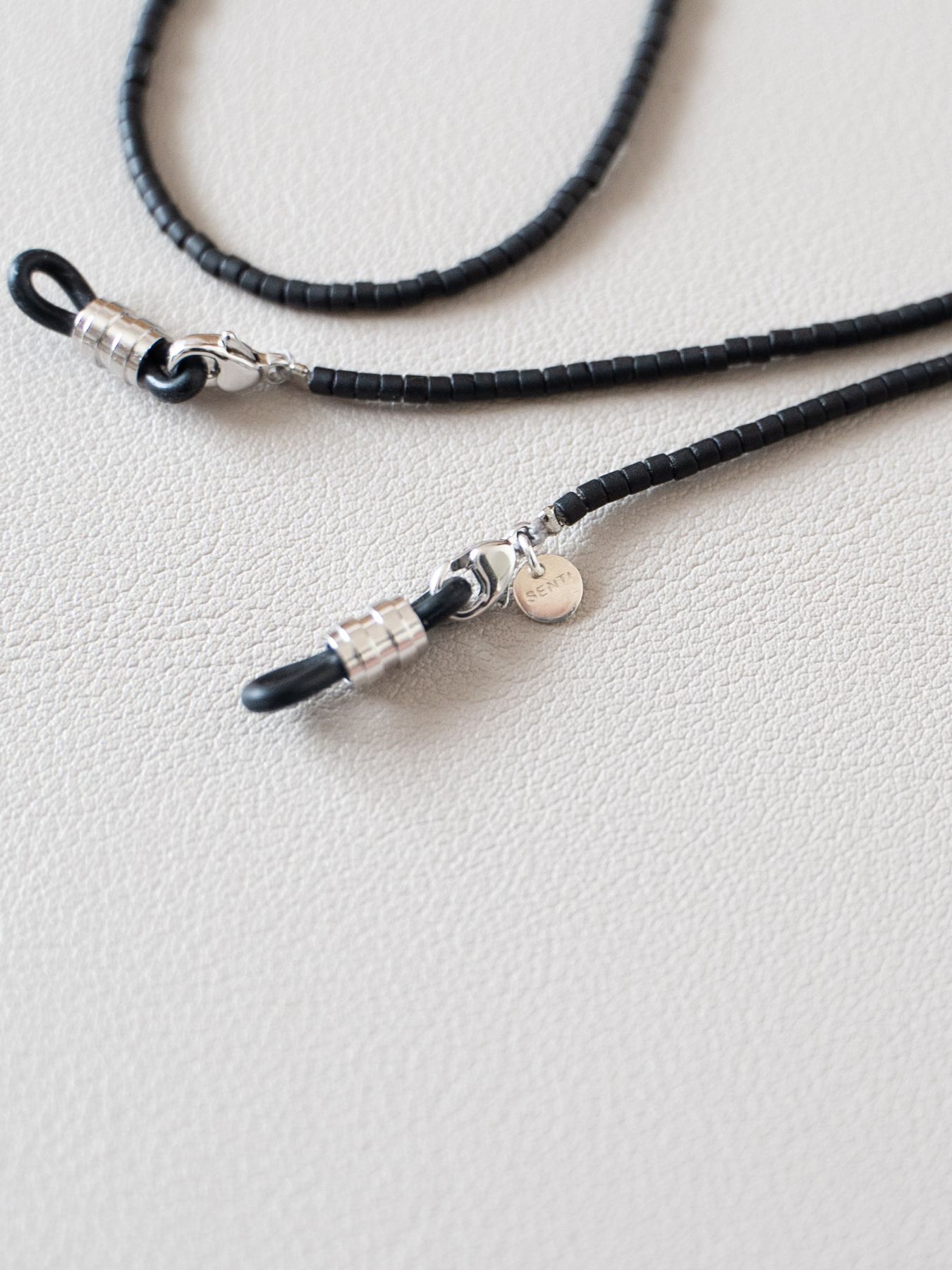 《予約品》 BEADS GLASS CORD&NECKLACE / グラスコード&ネックレス / ブラック 【Iroquois.SENTI】