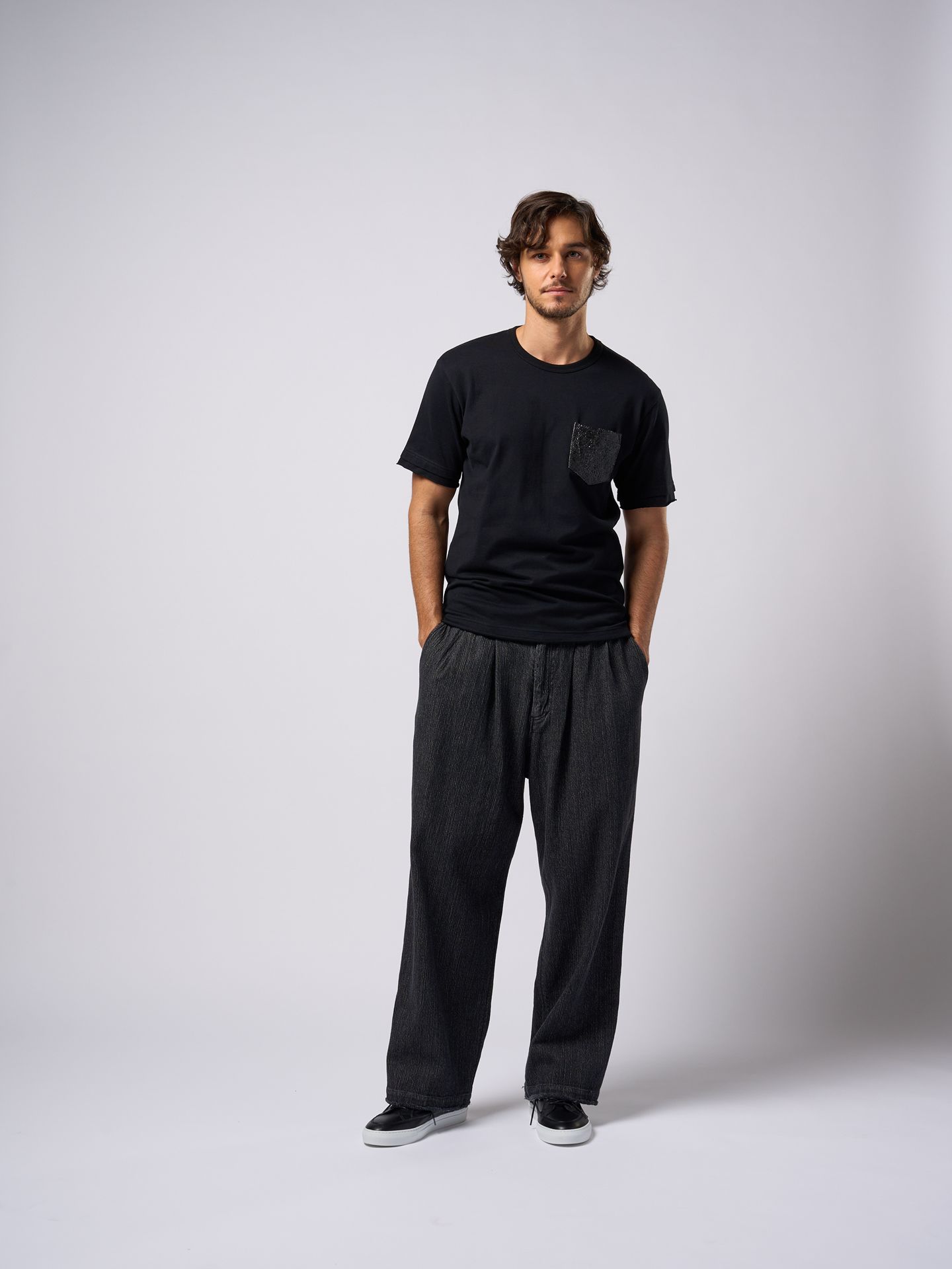 【予約品9月16日 10時締め】 2-tuck wide trousers / ワイドトラウザーズ / usedブラック