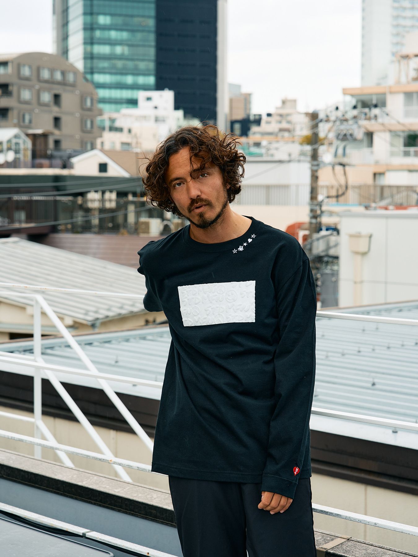 【予約品 5月8日(木) AM10時 締切】 5.6ozコットン天竺 ボックスロゴ発泡プリントLS Tシャツ / ブラック