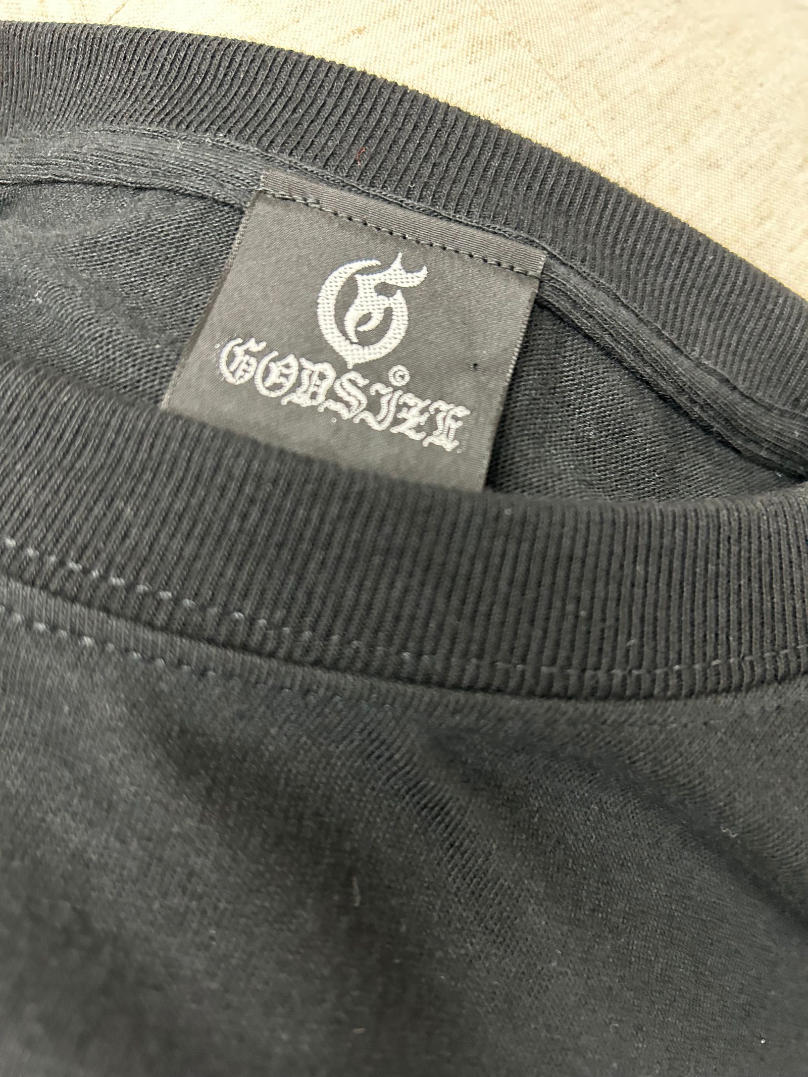 GODSIZE ローズクロス フロントバックプリントTシャツ