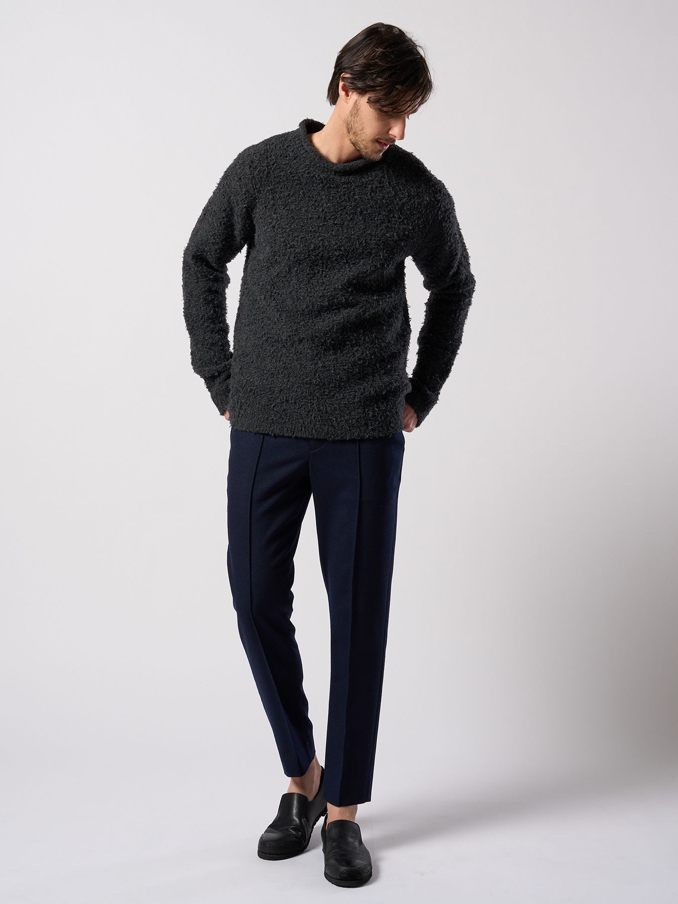 【予約品 4月19日(日) 18時締切】fancy yarn crew-neck knit / クルーネックニット / チャコール