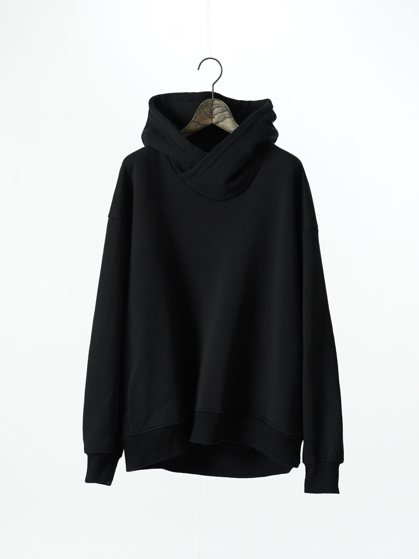【予約品 5月27日(水) 締切】COWL-WOOLSWEATPARKA / スウェットパーカー / ブラック