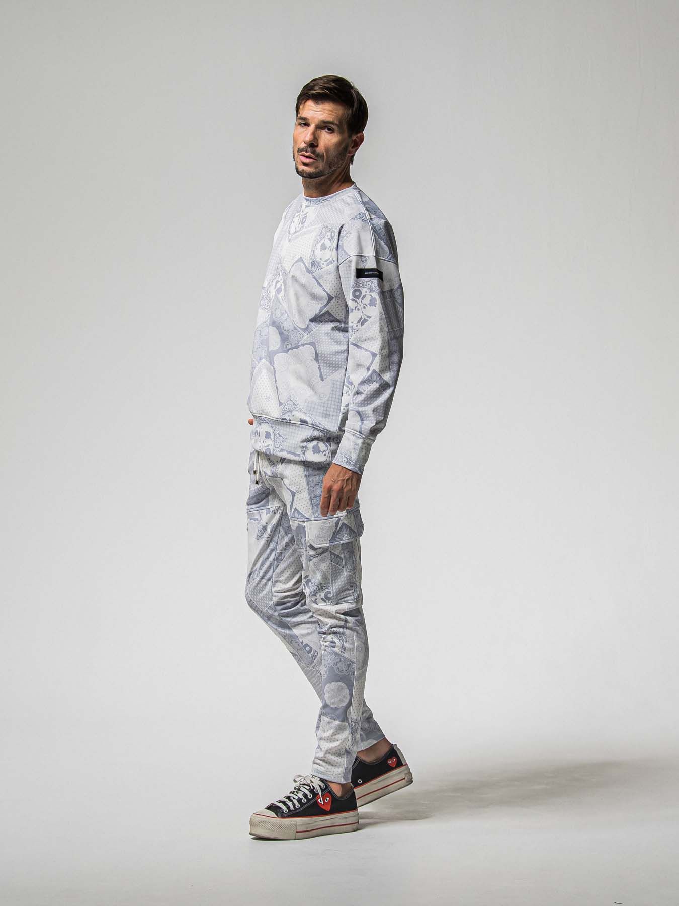 【予約品 8月31日(日) 締切】PAISLEY BACK FLEECE DROP TRAINER / ペイズリー バックフリース ドロップショルダートレーナー / グレー