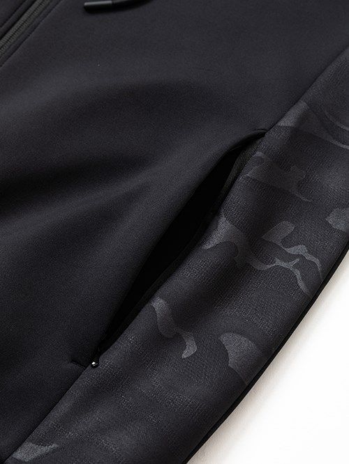DOUBLE KNIT EMBOSS CAMO SHIELD LOGO ZIP HOODIE / ブラック ×ゴールド【SY32 by SWEET YEARS】