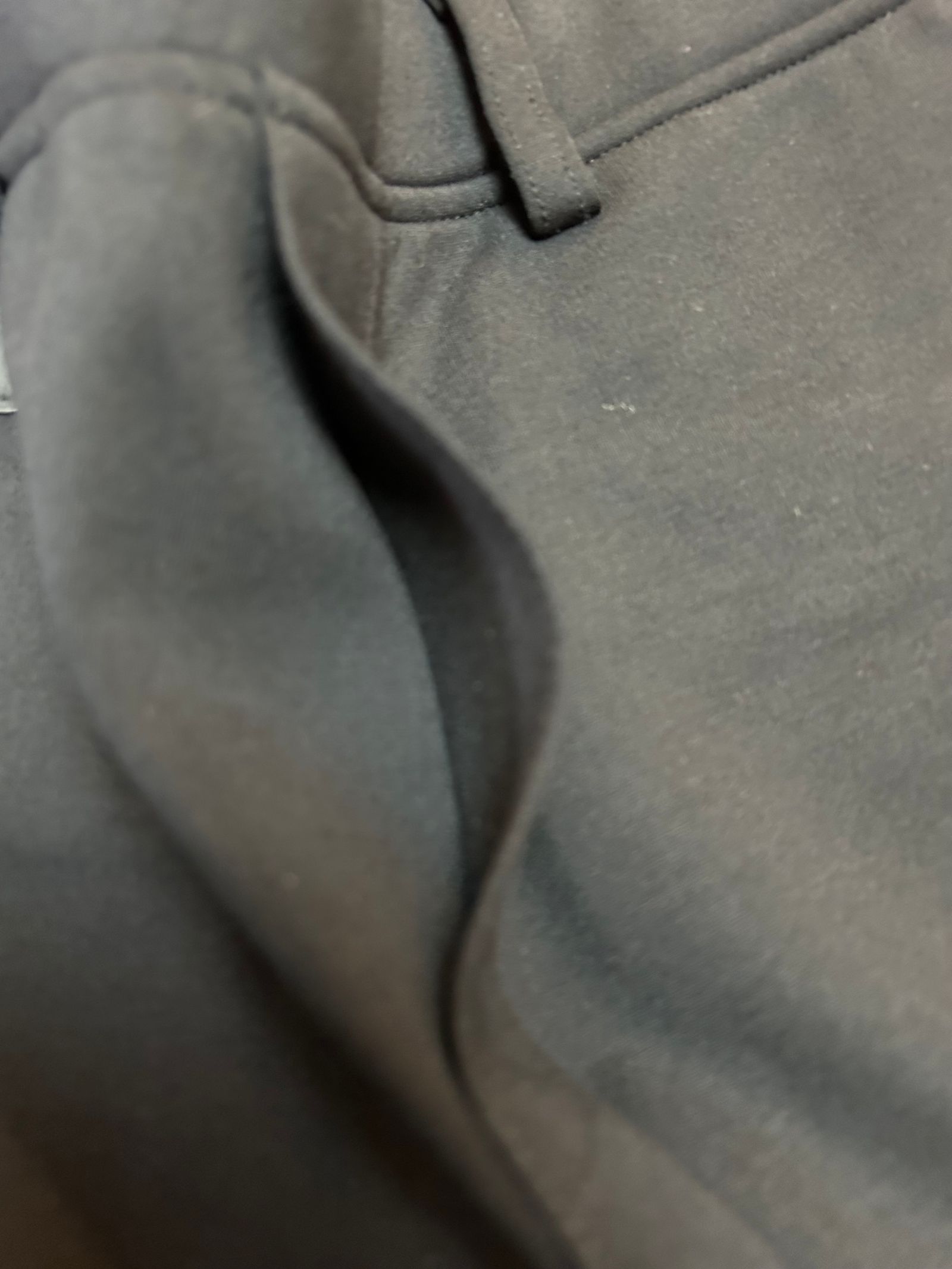 ERIC EASY PANTS セミルーズフィット パンツブラック