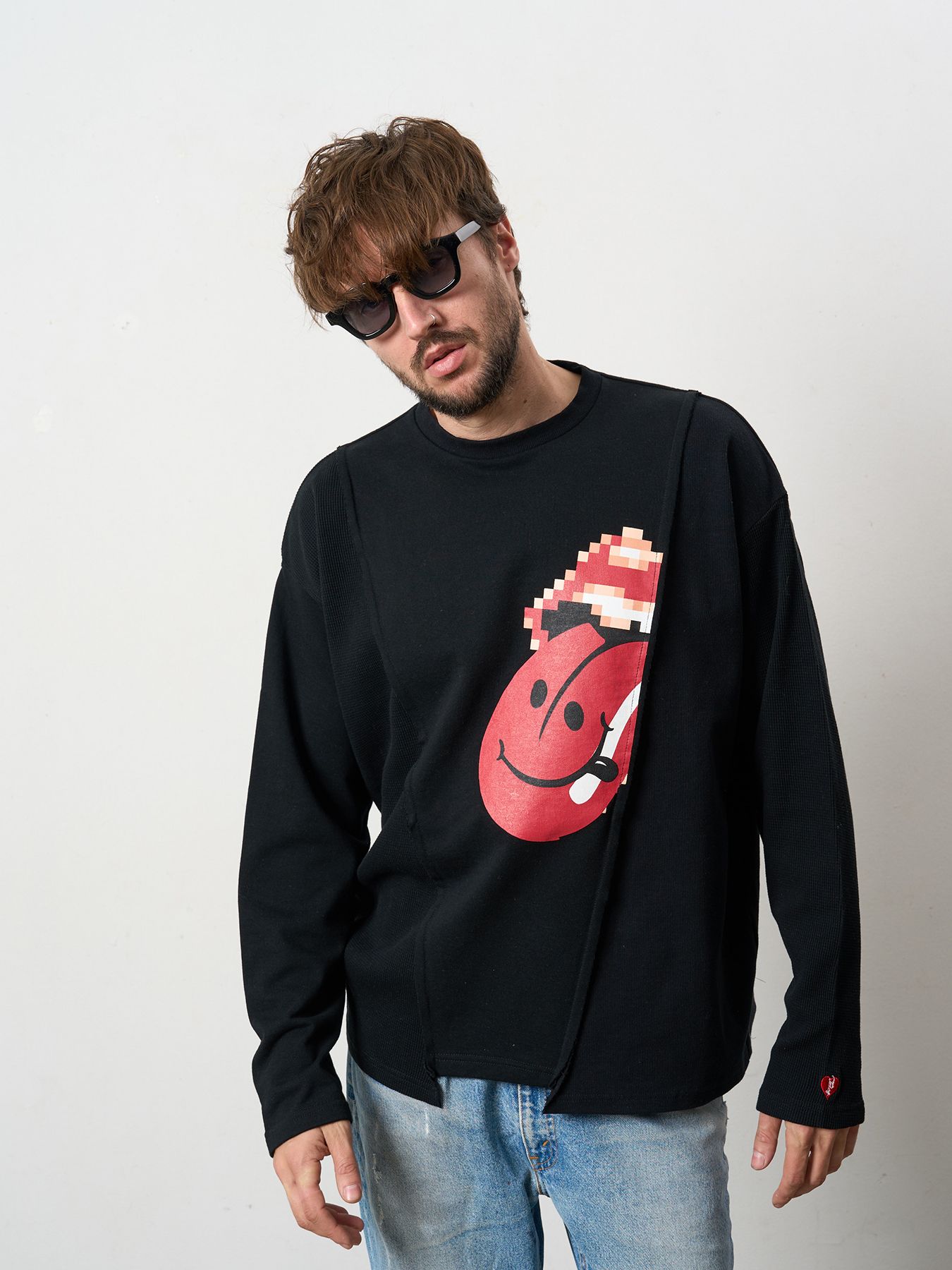 【予約品 5月8日(木) AM10時 締切】 3MIXレイヤードカットオフ モザイクプリント LS ワイドシルエットTシャツ / ブラック