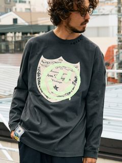 【予約品 5月8日(木) AM10時 締切】 5.6ozコットン天竺 ラベルスマイル発泡プリントLS Tシャツ / ダークグレー