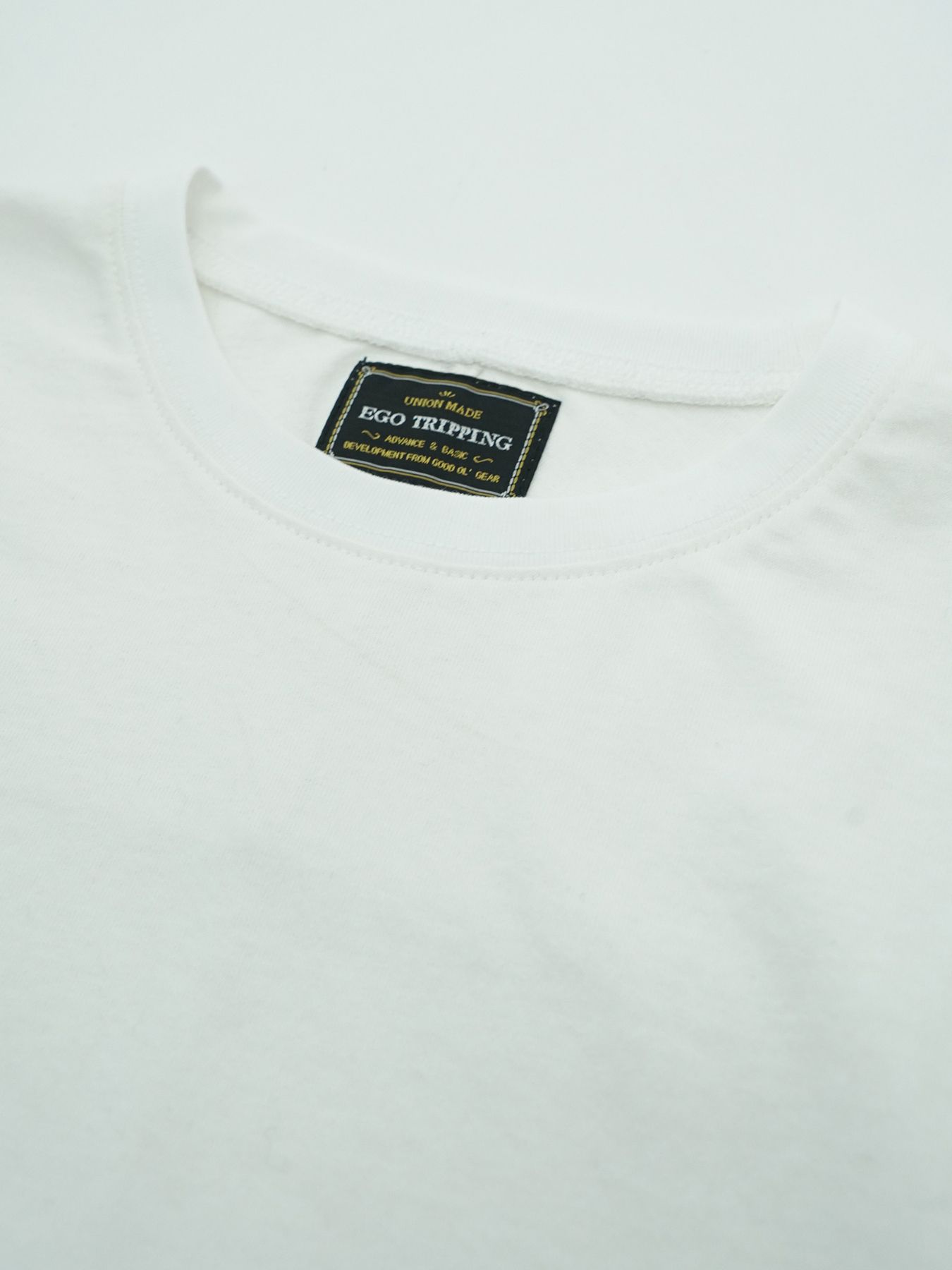 【予約品 2月1日(日) 締切】KITE TEE embroidery / 刺繍 ニットT / ホワイト