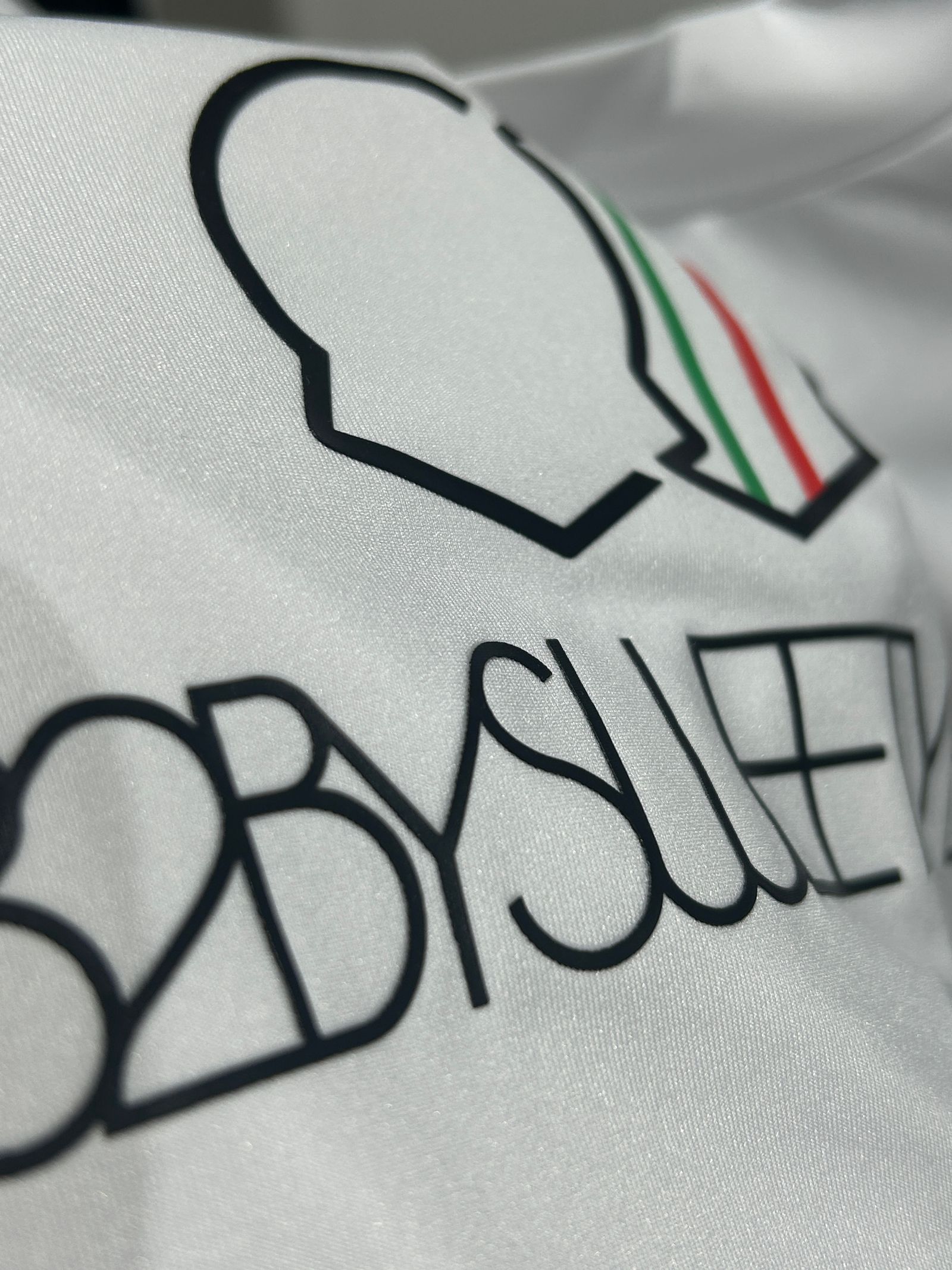 ITALIAN EMBLEM モックネック ホワイト【SY32 by SWEET YEARS GOLF】