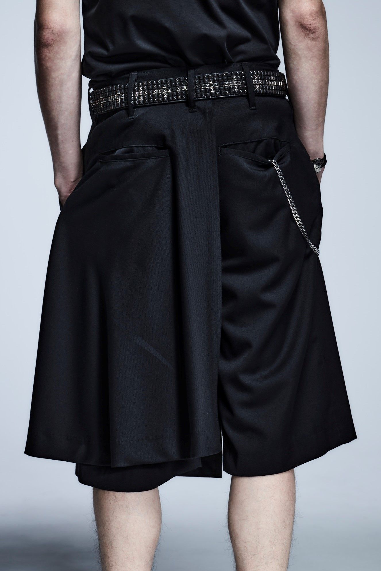 《予約品》 SkirtShortSlacks / Black 【kiryuyrik】 12月入荷予定