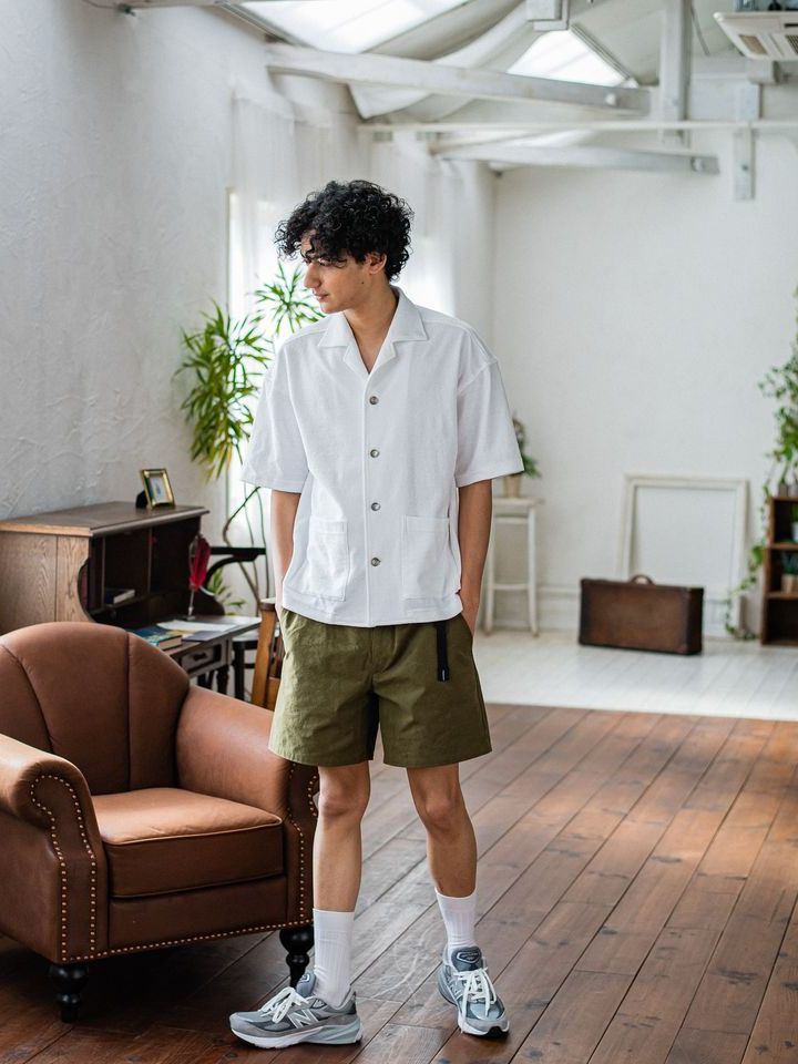 《予約品3月3日18：00締め》 PAT SHORTS / ベルト付きショーツ / カーキ