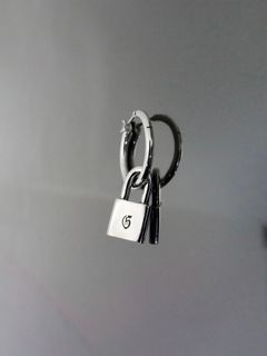 《受注生産》CROSS THIN HOOP [LARGE] with PADLOCK / クロスシンフープ ・Lウィズ パドロック / 注文から1～2週間後入荷予定
