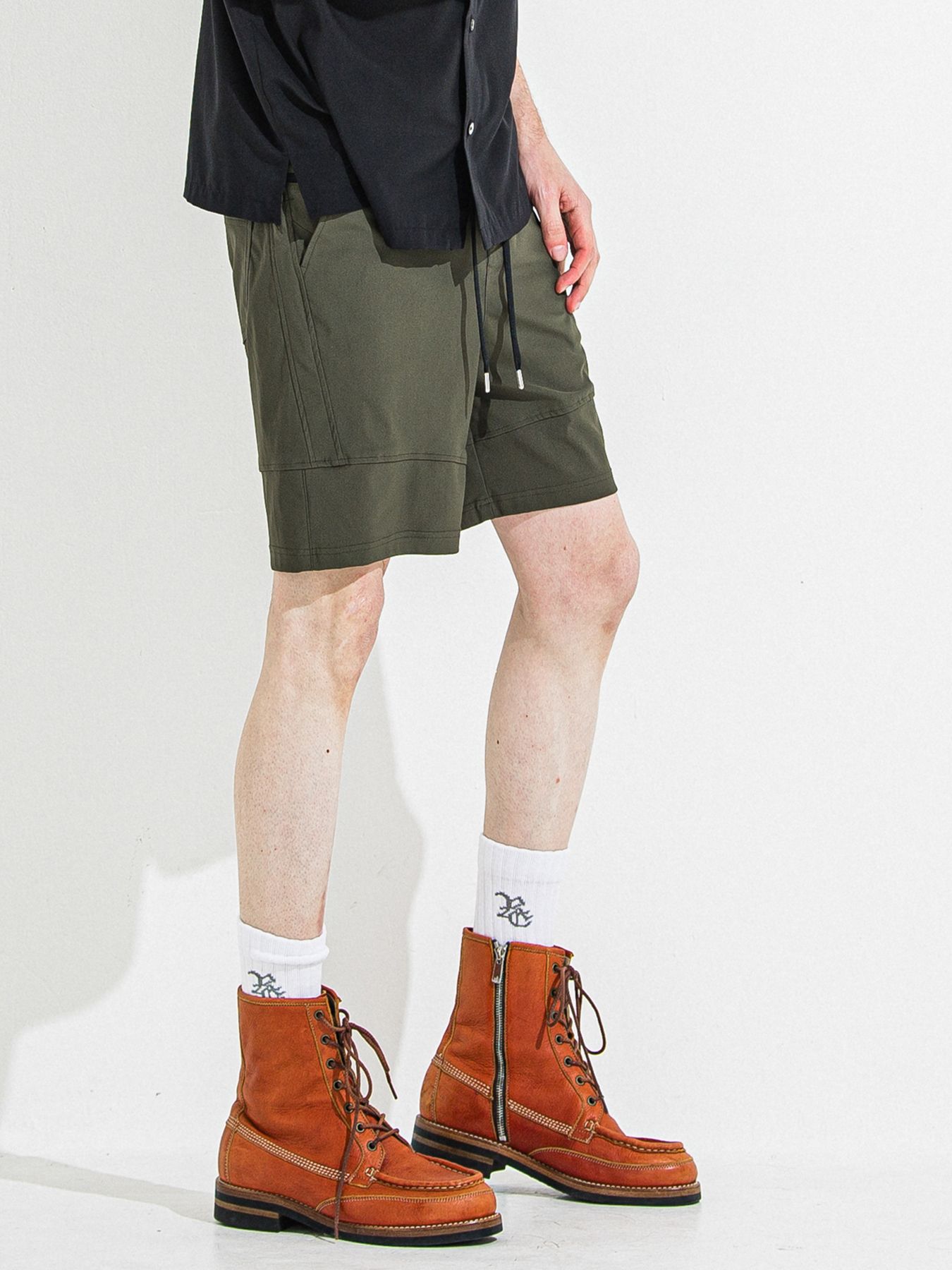 【予約品 】TYLER NYLON SHORTS / タイラー ナイロンショーツ / カーキ