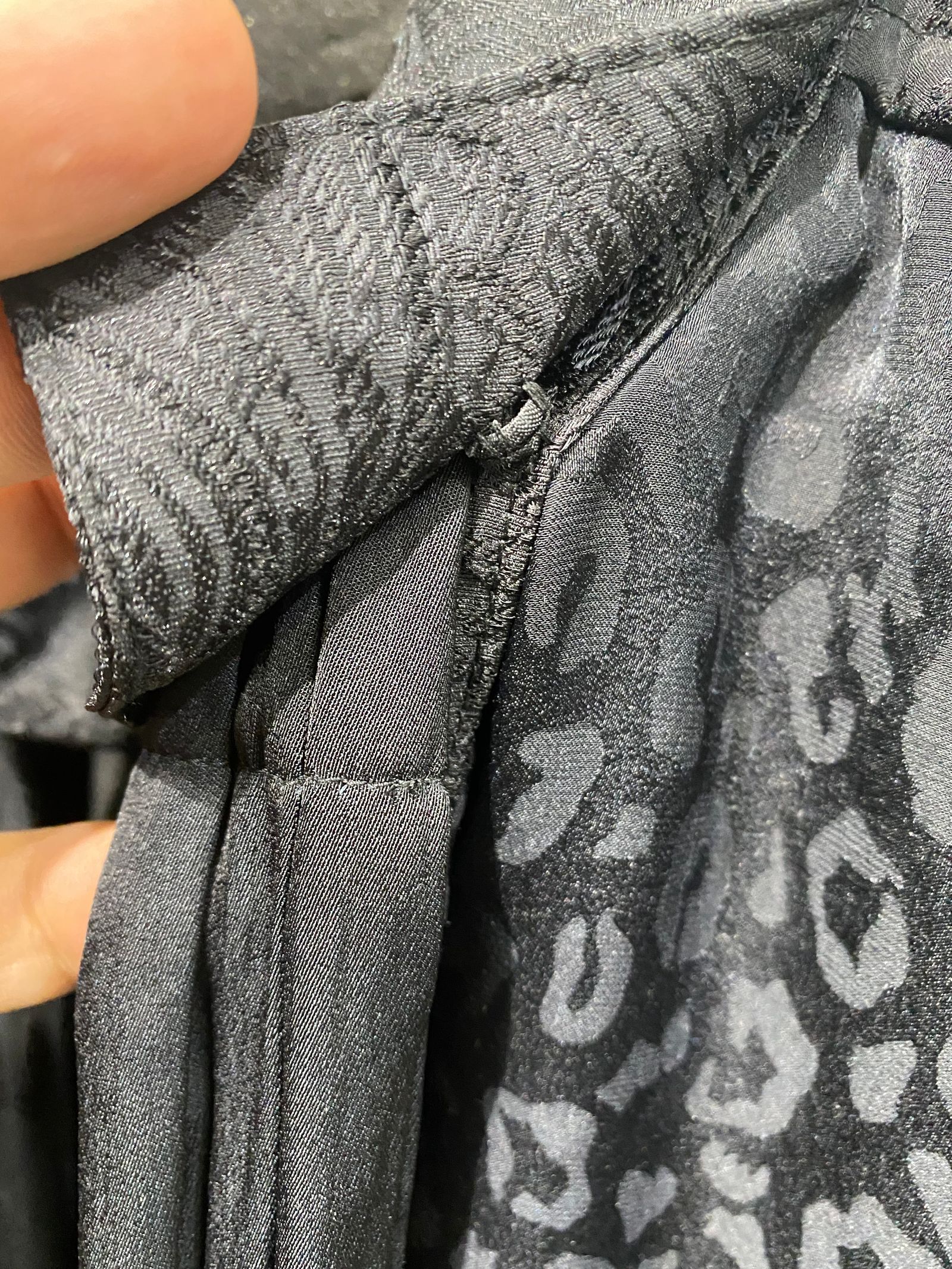 《予約品》 StoalFlareShirt / アスコットタイ付き切り替えシャツ / ブラック 【kiryuyrik】 8月以降入荷予定