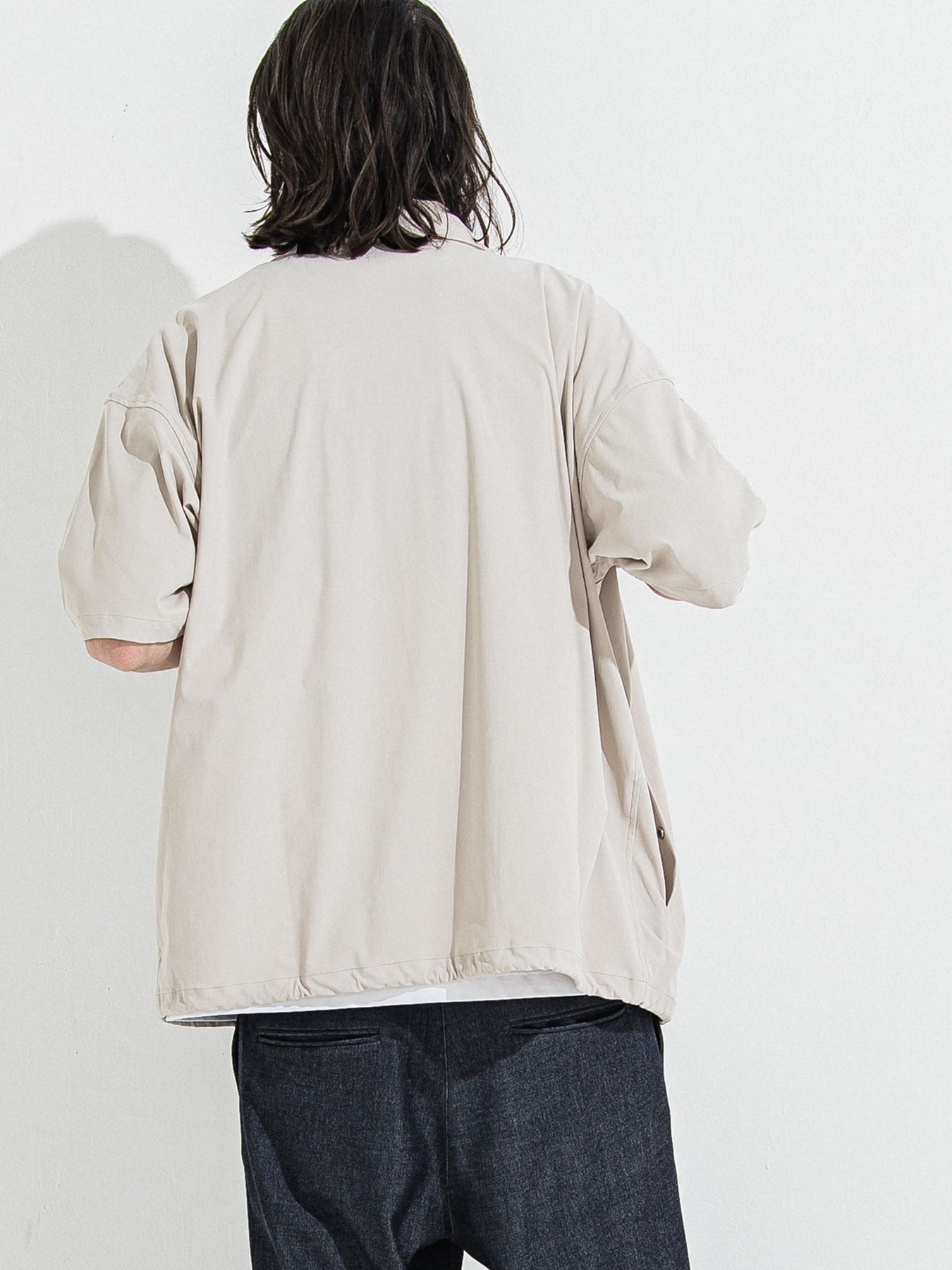 【予約品 】NYLON HALF COACH JACKET / グレージュ