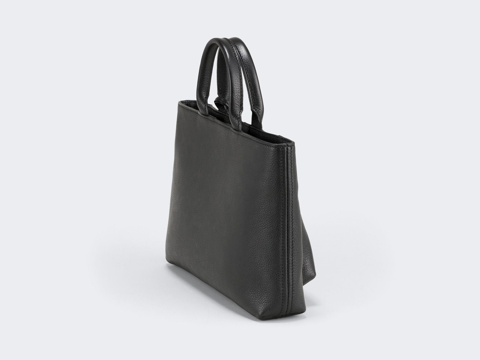トート Shrink Leather / Charcoal BLACK 【aniary】