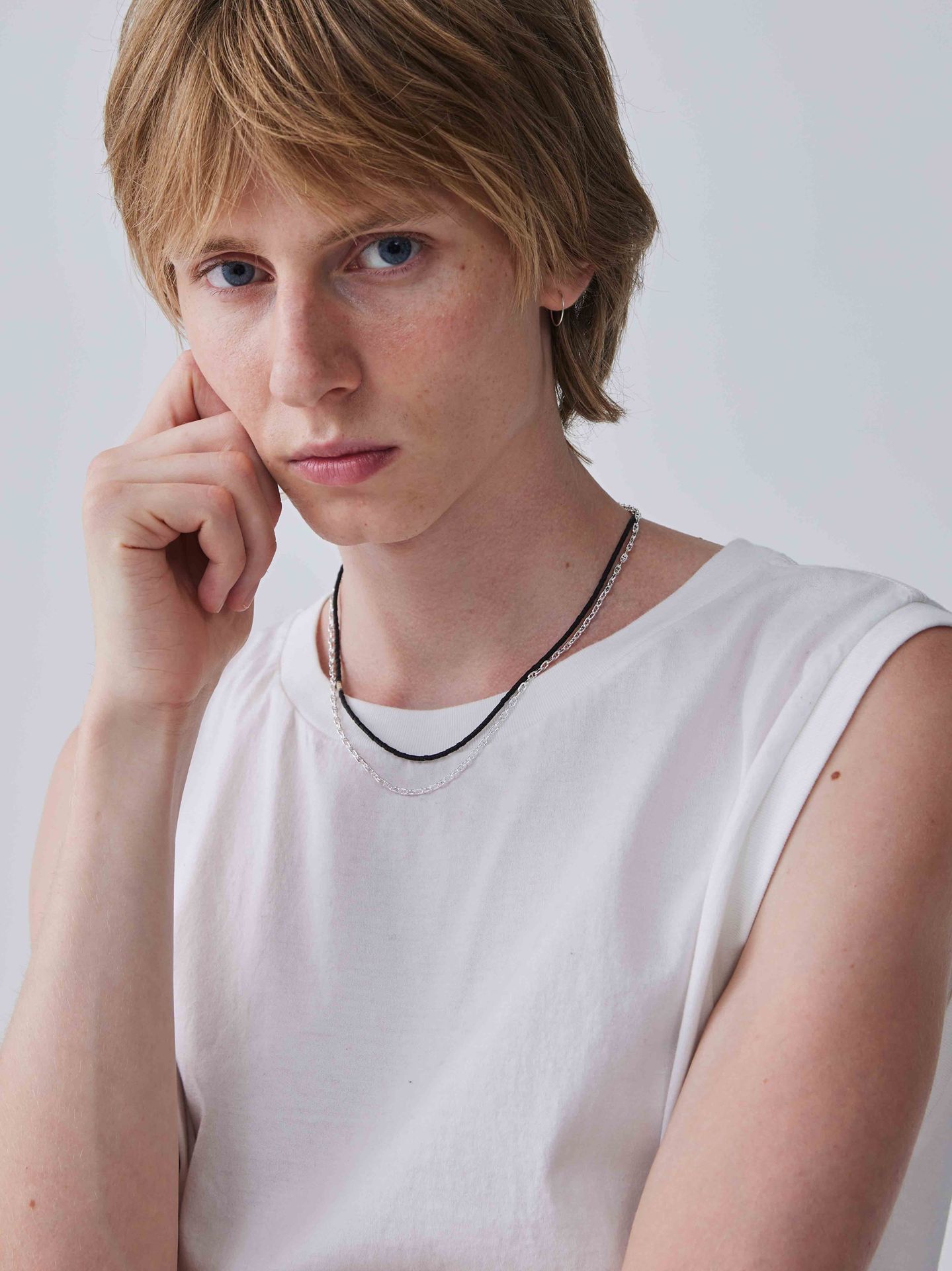 《予約品》 BEADS NECKLACE / ネックレス / ブラック 【Iroquois.SENTI】