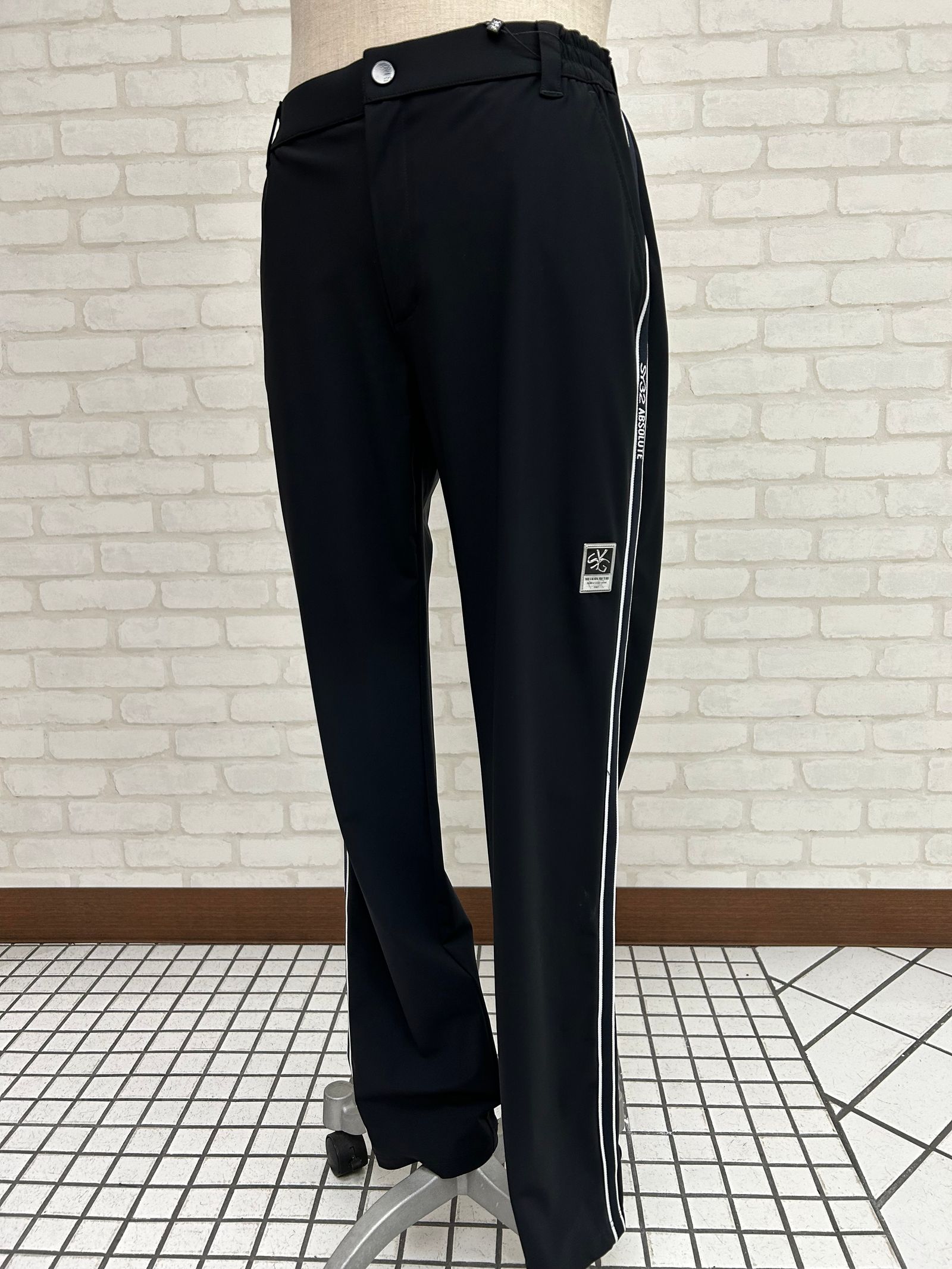 イタリア生地ハイストレットSTRETCH JQ TAPE PANTS / ブラック 【SY32 by SWEET YEARS GOLF】