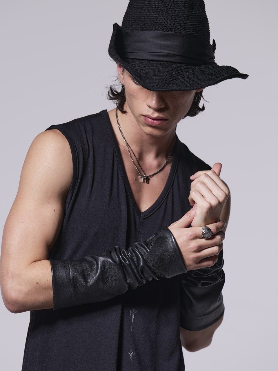 《予約品》 Deer LeatherArmBand / レザーアームバンド / ブラック