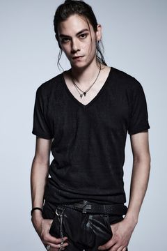 V-Neck-T-Shirits / Black 【kiryuyrik】