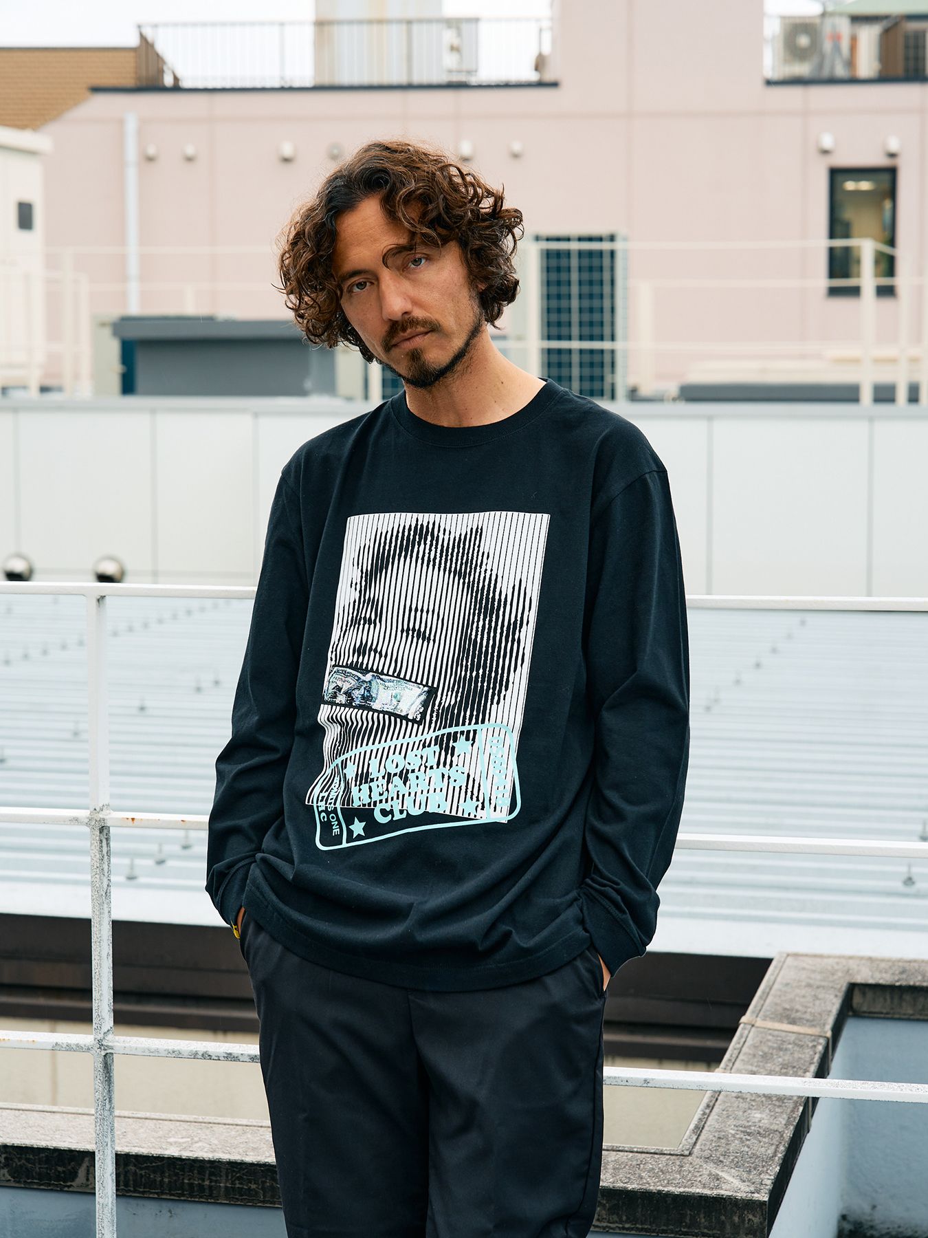【予約品 5月8日(木) AM10時 締切】 5.6ozコットン天竺 LOST HEARTS シークインLS Tシャツ / ブラック