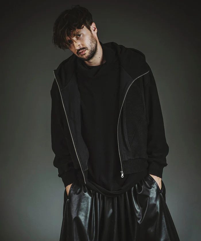 ボリュームネックギャザードレープPO BLACK【NO ID.】