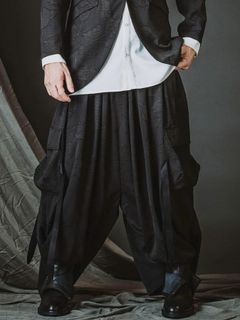 フラッタリングカーゴトラウザーズ / フラワー【NO ID.】