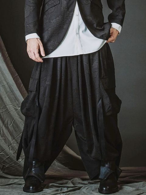 フラッタリングカーゴトラウザーズ / フラワー【NO ID.】