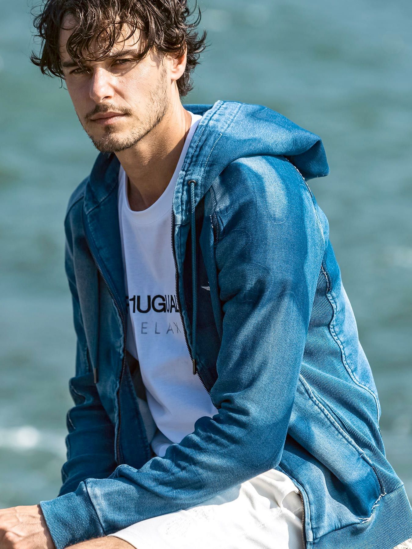 カモ柄ジョグデニムパーカー / インディゴ