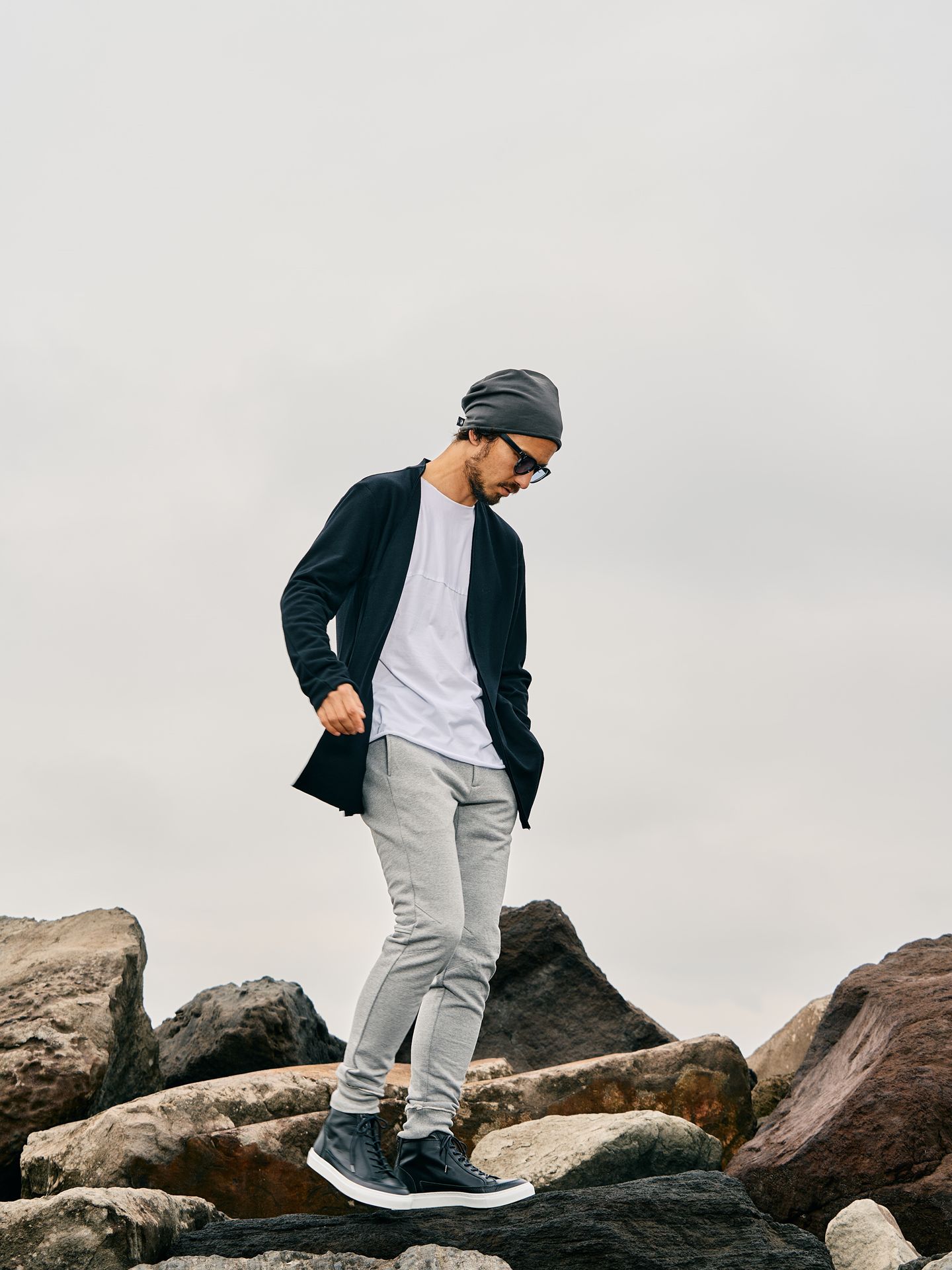 【予約品】 2-ply hook cardigan / ミドルカーディガン / ブラック