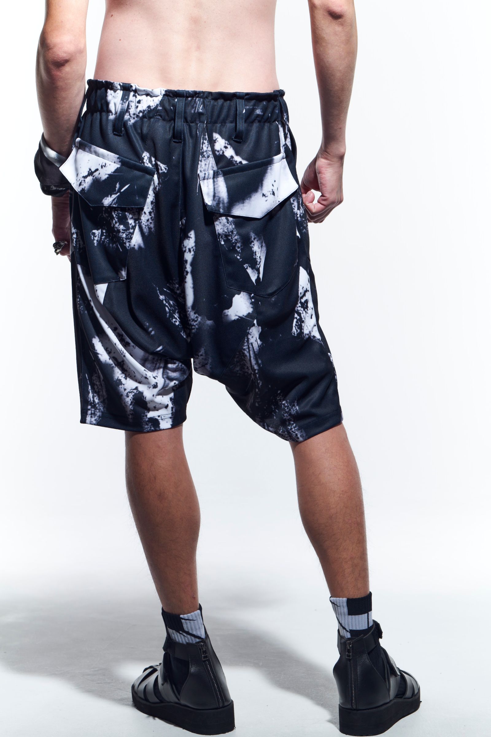 《予約品》 SaruelShortPants サルエルパンツ InkJetPrintJersey / Black&Grey 【kiryuyrik】 5月入荷予定