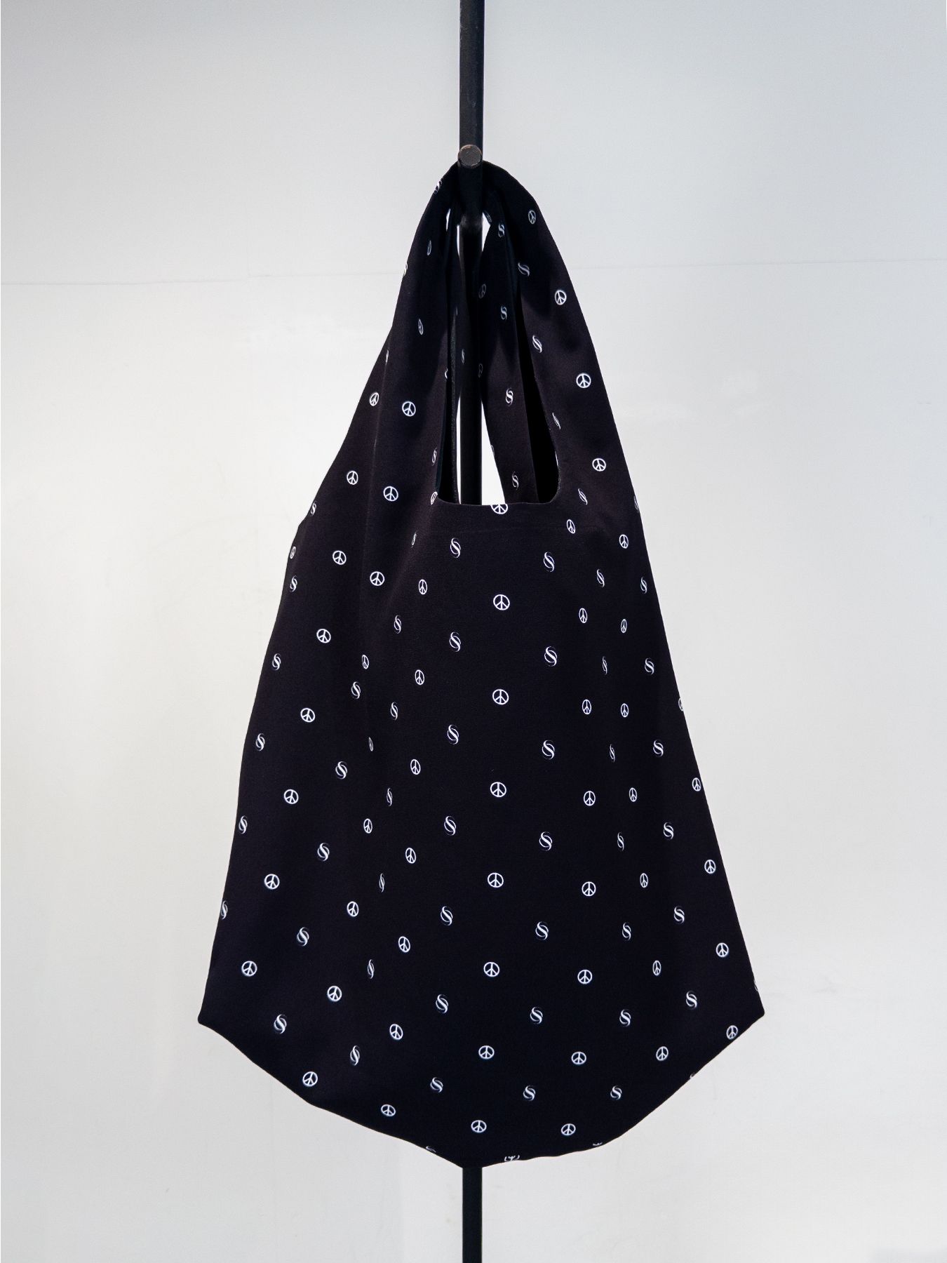 【予約品 4月26日(日) 締切】Peace Dot Shoulder Tote Bag / ピースドット ショルダートートバッグ / ブラック