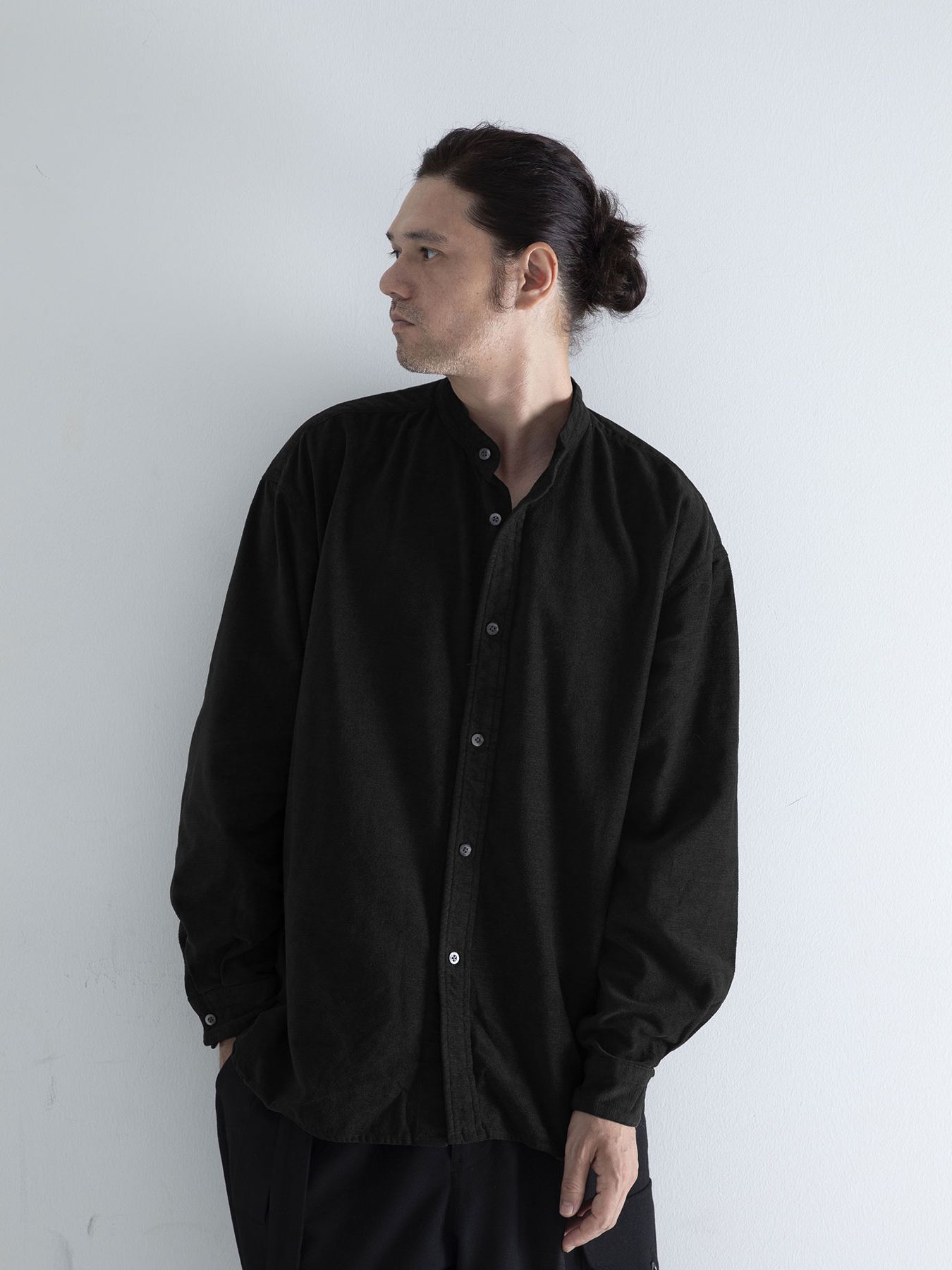 【予約品 】MOULOFFICER / シャツ / ブラック