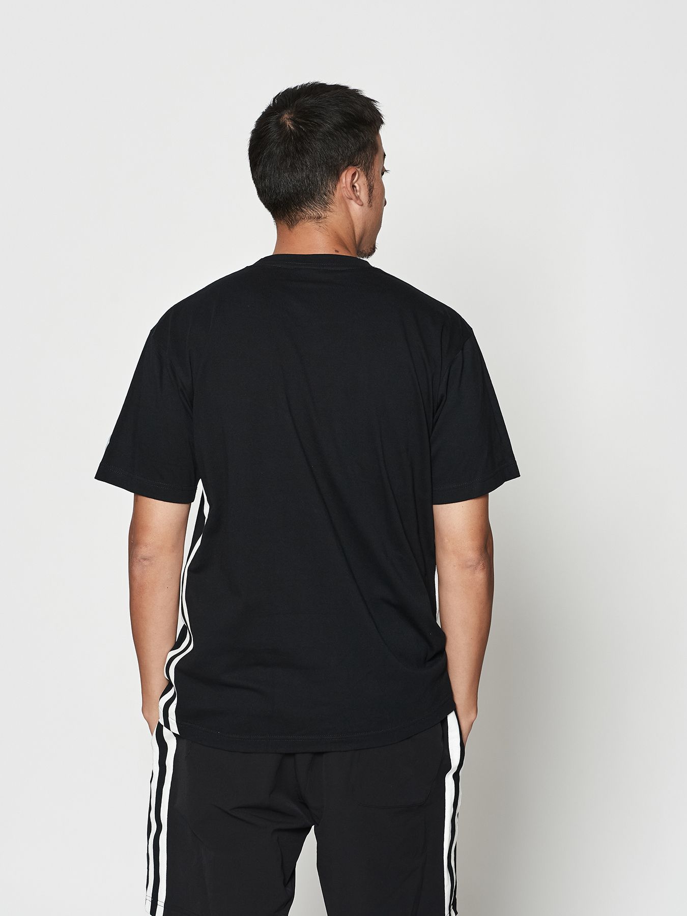 【予約品 10月9日(木) 締切】muta sweet tee / Tシャツ / ブラック【Acanthus × muta MARINE】