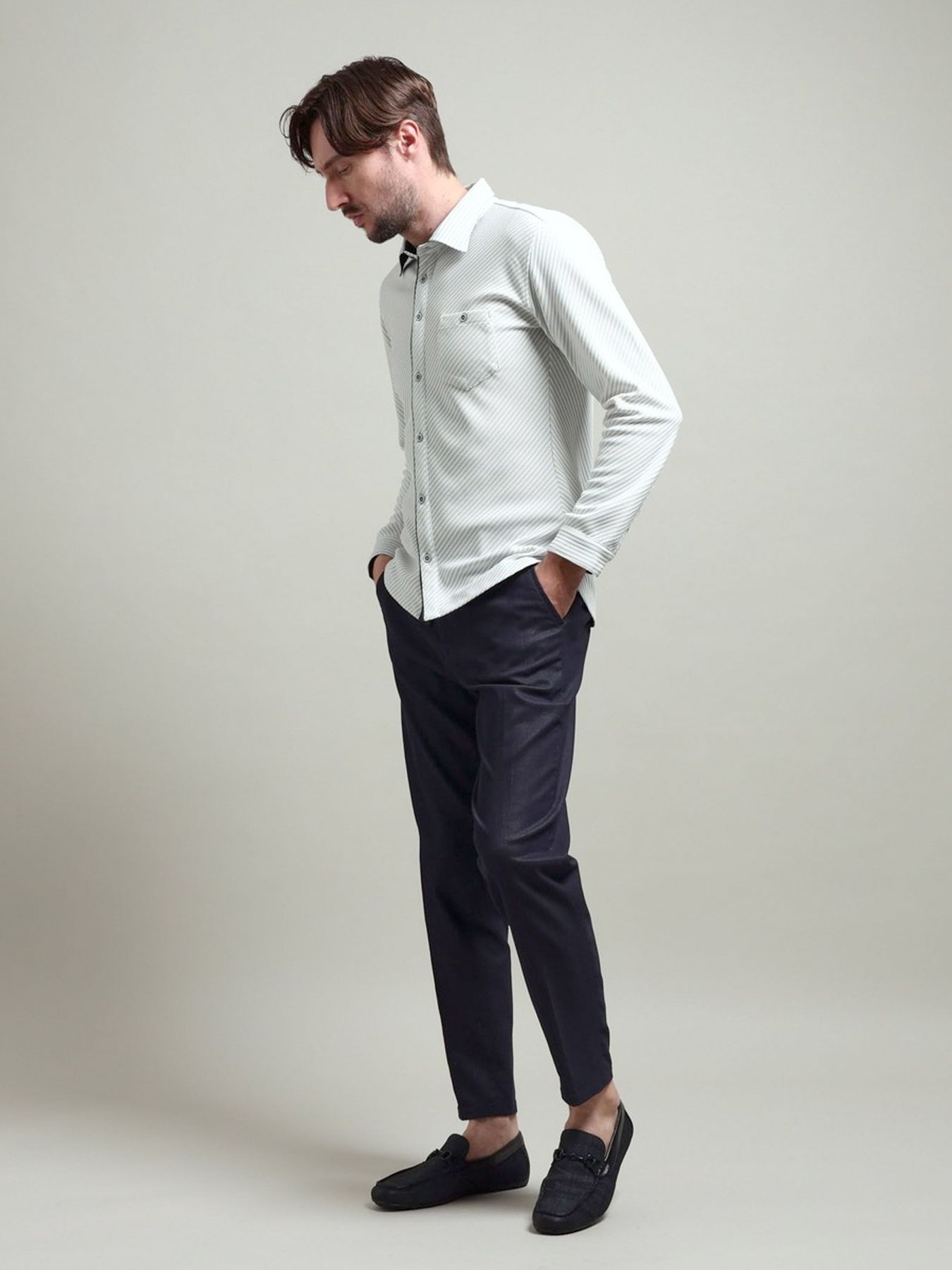 ブライトタックバイヤスレギュラーカラーシャツ / ホワイト 【HIDEAWAYS BLACK】