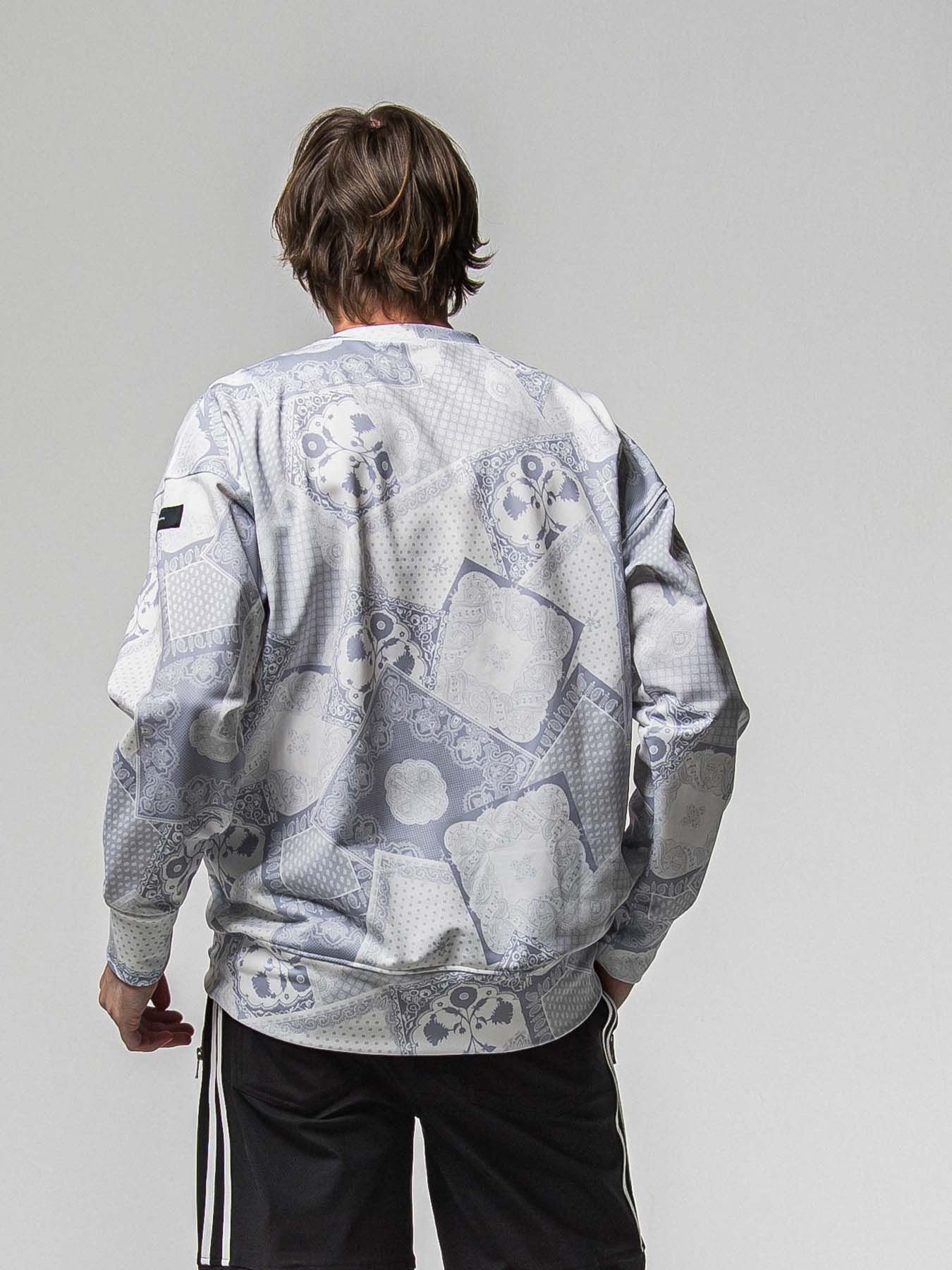 【予約品 8月31日(日) 締切】PAISLEY BACK FLEECE DROP TRAINER / ペイズリー バックフリース ドロップショルダートレーナー / グレー
