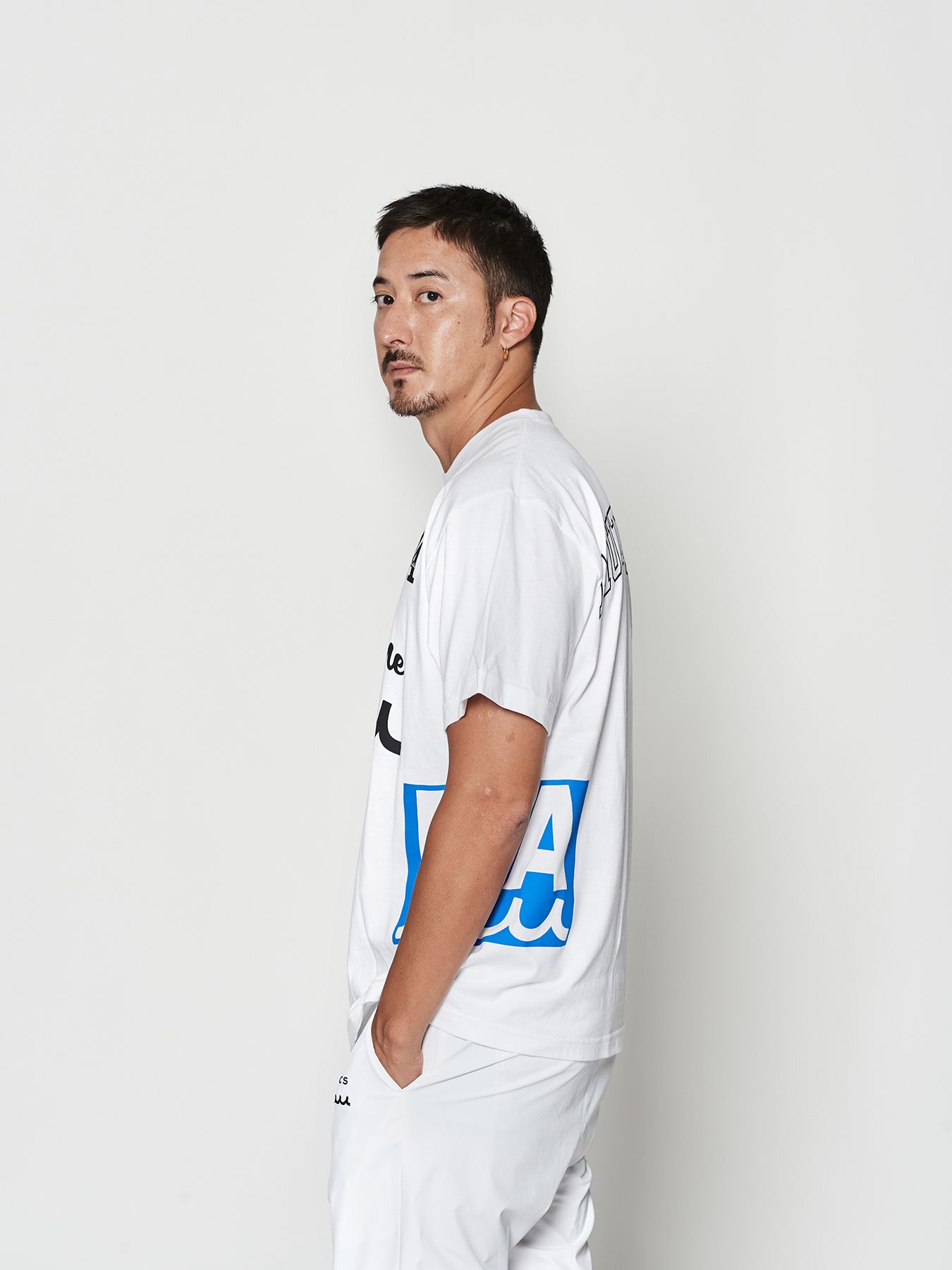 【予約品 10月9日(木) 締切】muta Test Print Tee / Tシャツ / ホワイト【Acanthus × muta MARINE】