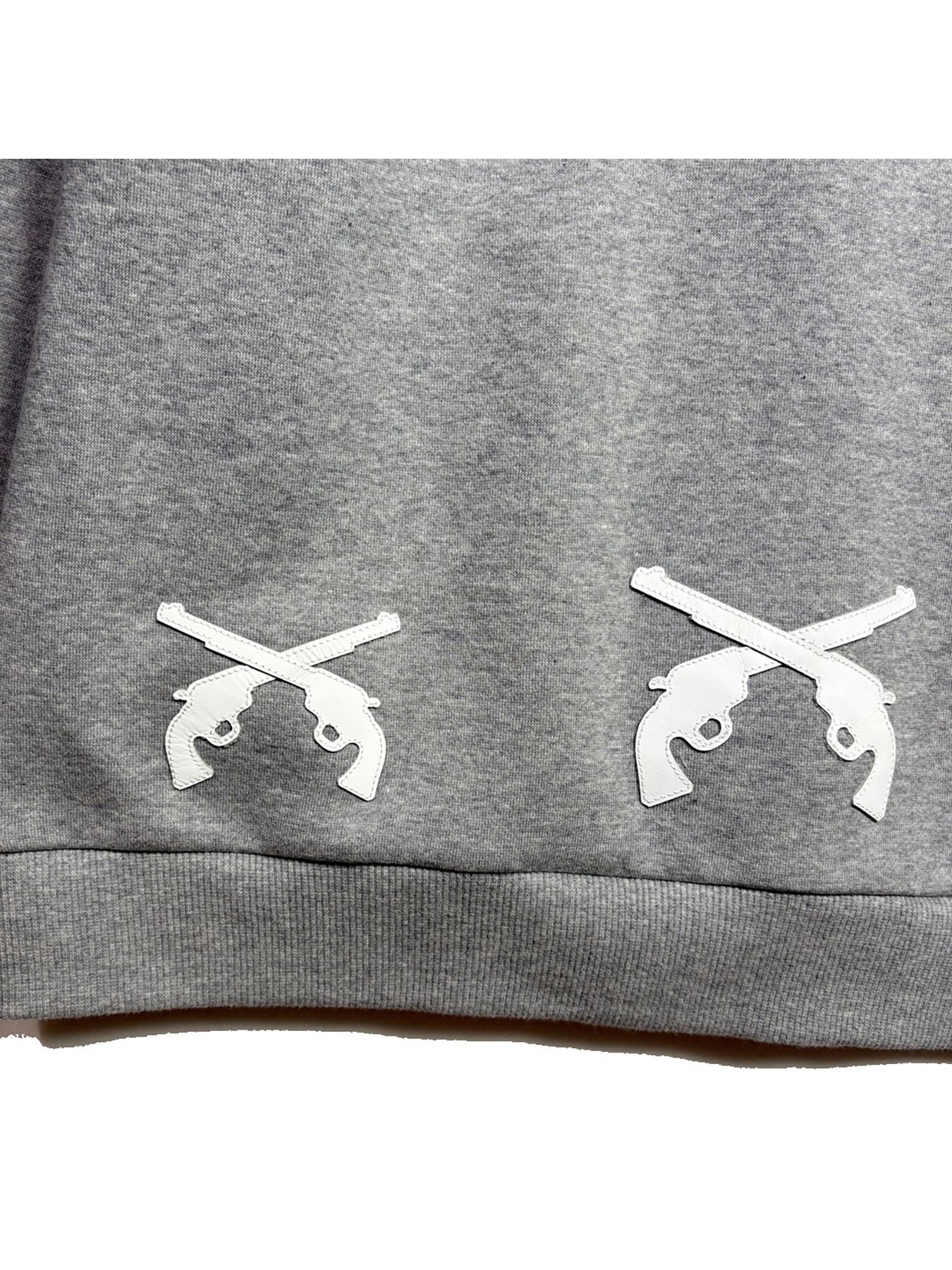 【予約品 3月9日(月) 18:00 締切】LEATHER PATCH HOODIE / レザーパッチ ジップフーディ  / グレー