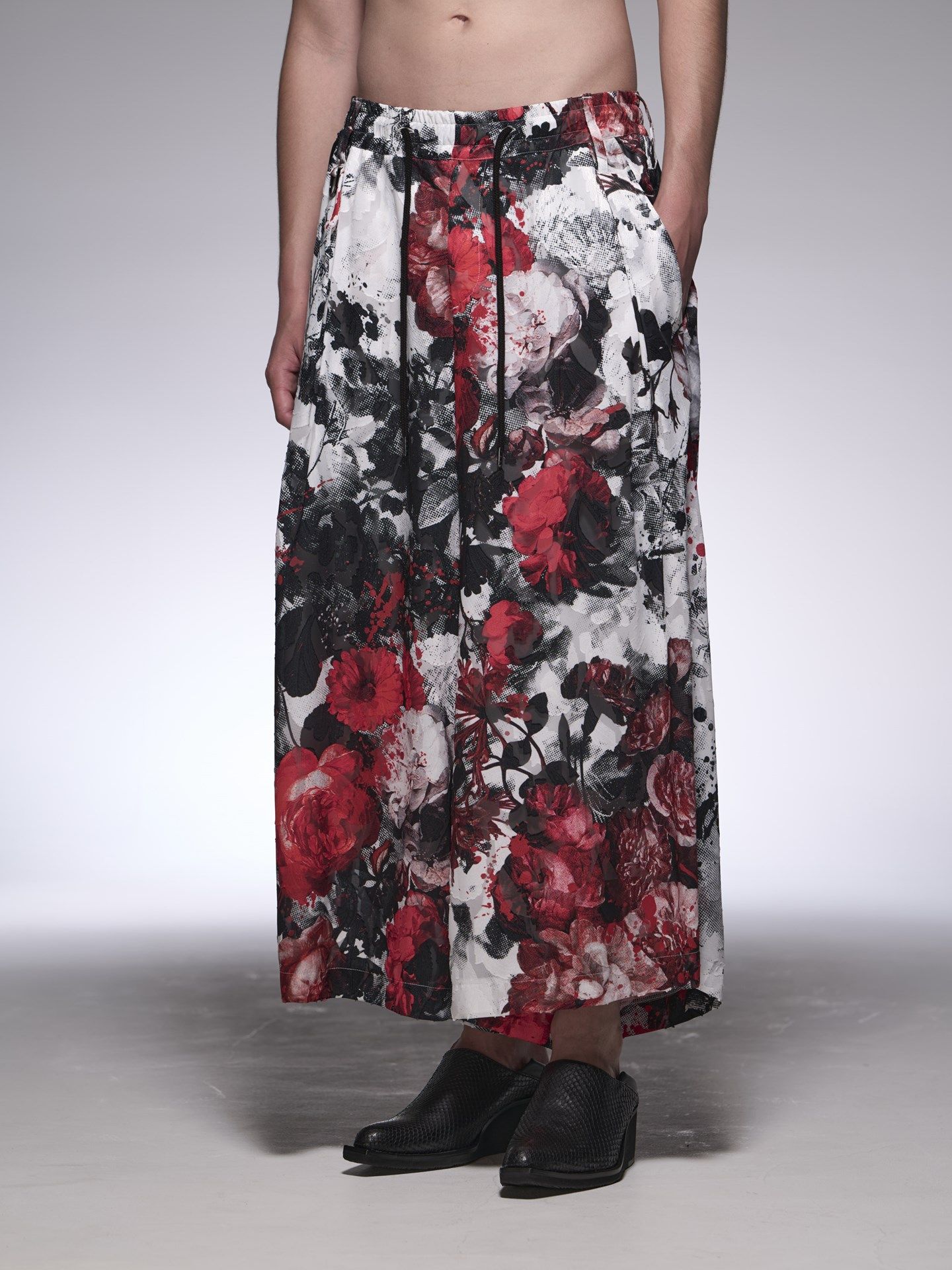 《予約品》 SplashFloraWideTuckSlacks / ワイドタックスラックス / ホワイト＆レッド