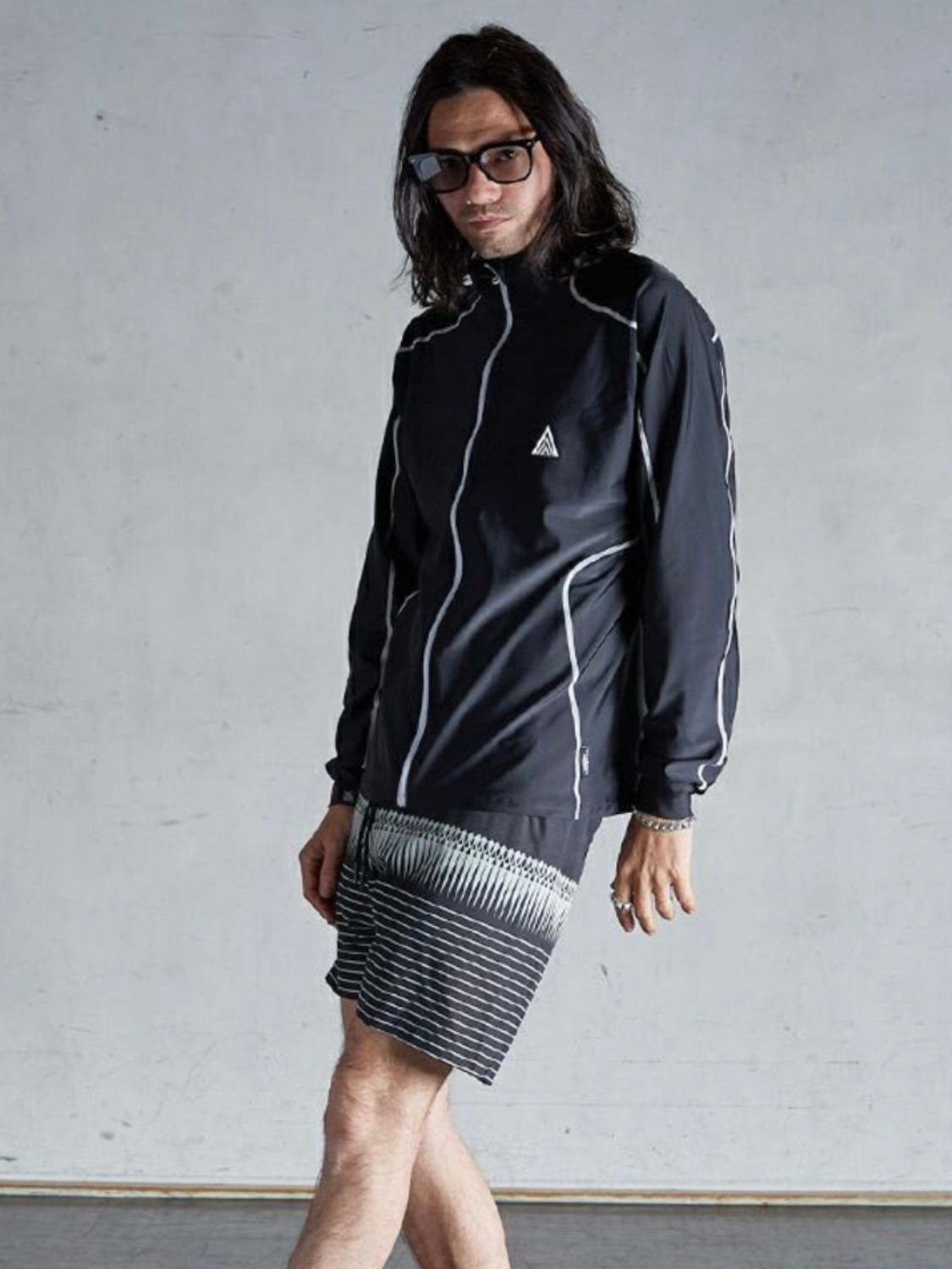 コラボEGO×Devilock ARROWHEAD RASHGUARD / ブラック×ホワイト  【EGO TRIPPING】