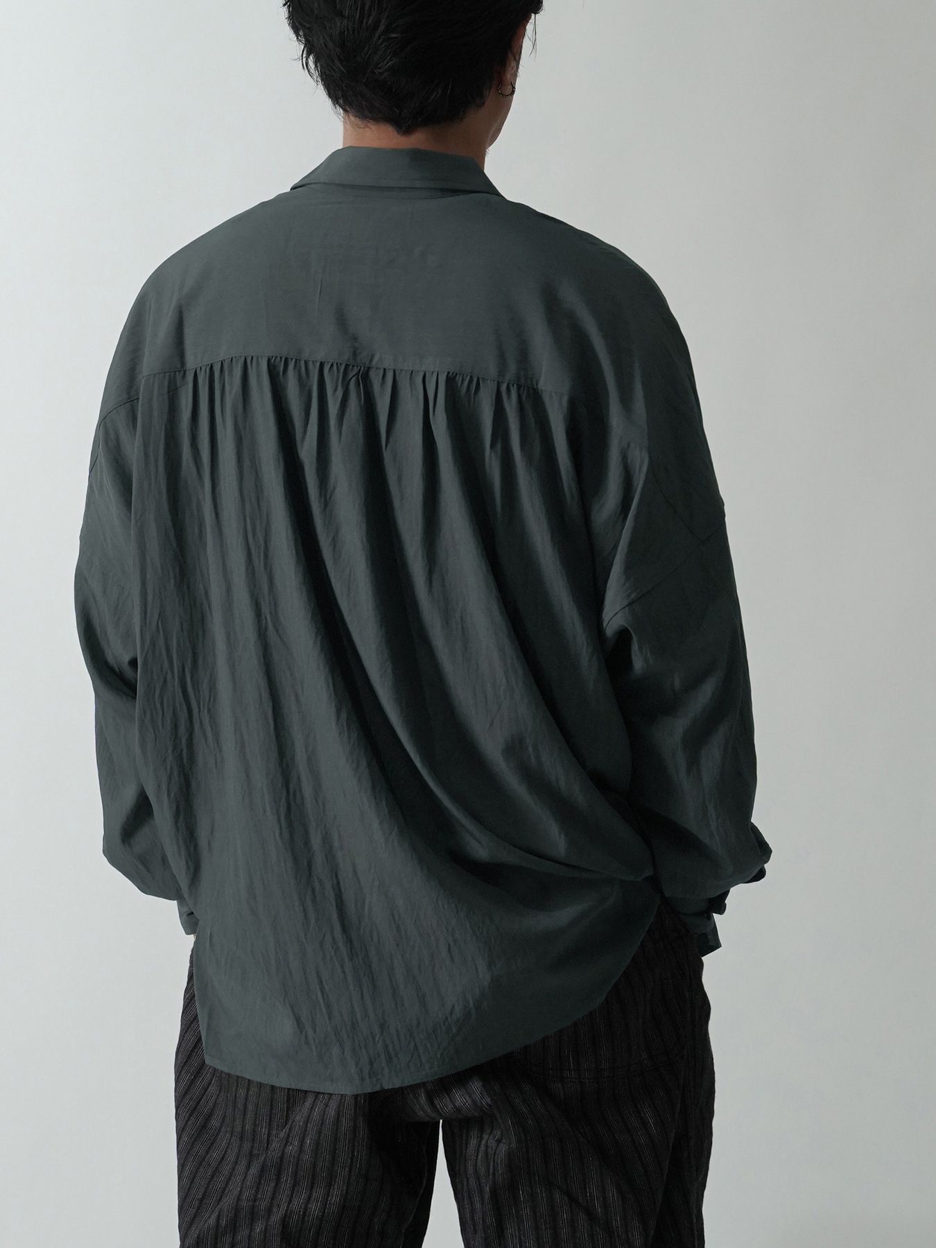 【予約品 5月27日(水) 締切】GATHER-SHIRTS / ギャザーシャツ / ブラック