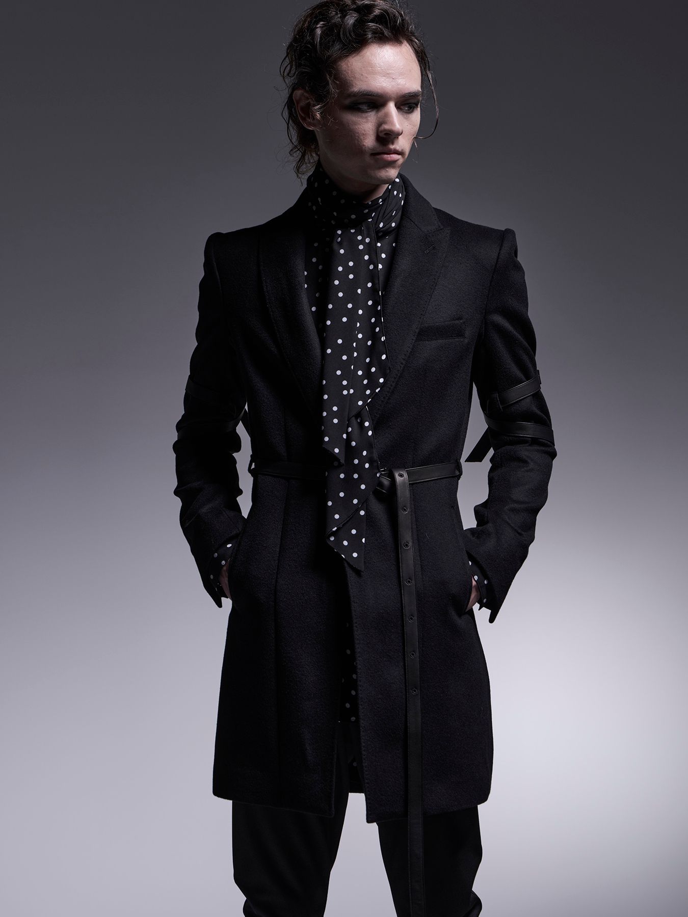 新品タグ付 kiryuyrik ロングピークドジャケット kiryuyrik - 【予約品 7月13日(日) 締切】Belted Peaked Jacket