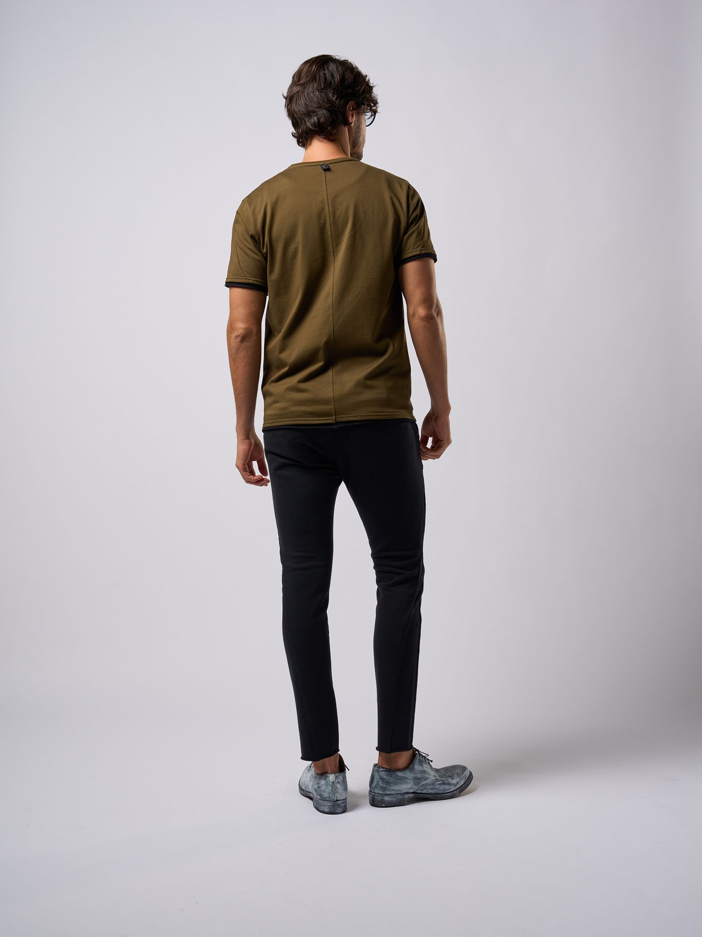 【予約品9月19日 10時締め】 cool touch V-neck S/S / VネックTシャツ / カーキ