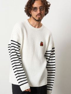 【予約品 5月8日(木) AM10時 締切】 アクリルバルキービックワッフルボーダーカートベアワッペン ワイドシルエットプルオーバー / ホワイト
